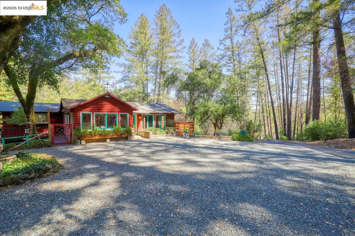 Detail Gallery Image 3 of 38 For 3611 Calistoga Rd, Santa Rosa,  CA 95404 - 3 Beds | 2 Baths