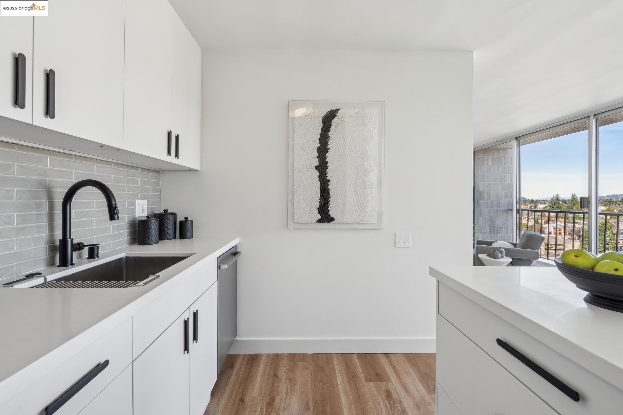 1 Kelton Ct # 7G, Oakland, California 94611, 1 Bedroom Bedrooms, 3 Rooms Rooms,1 BathroomBathrooms,Residential,For Sale,1 Kelton Ct # 7G,41084182