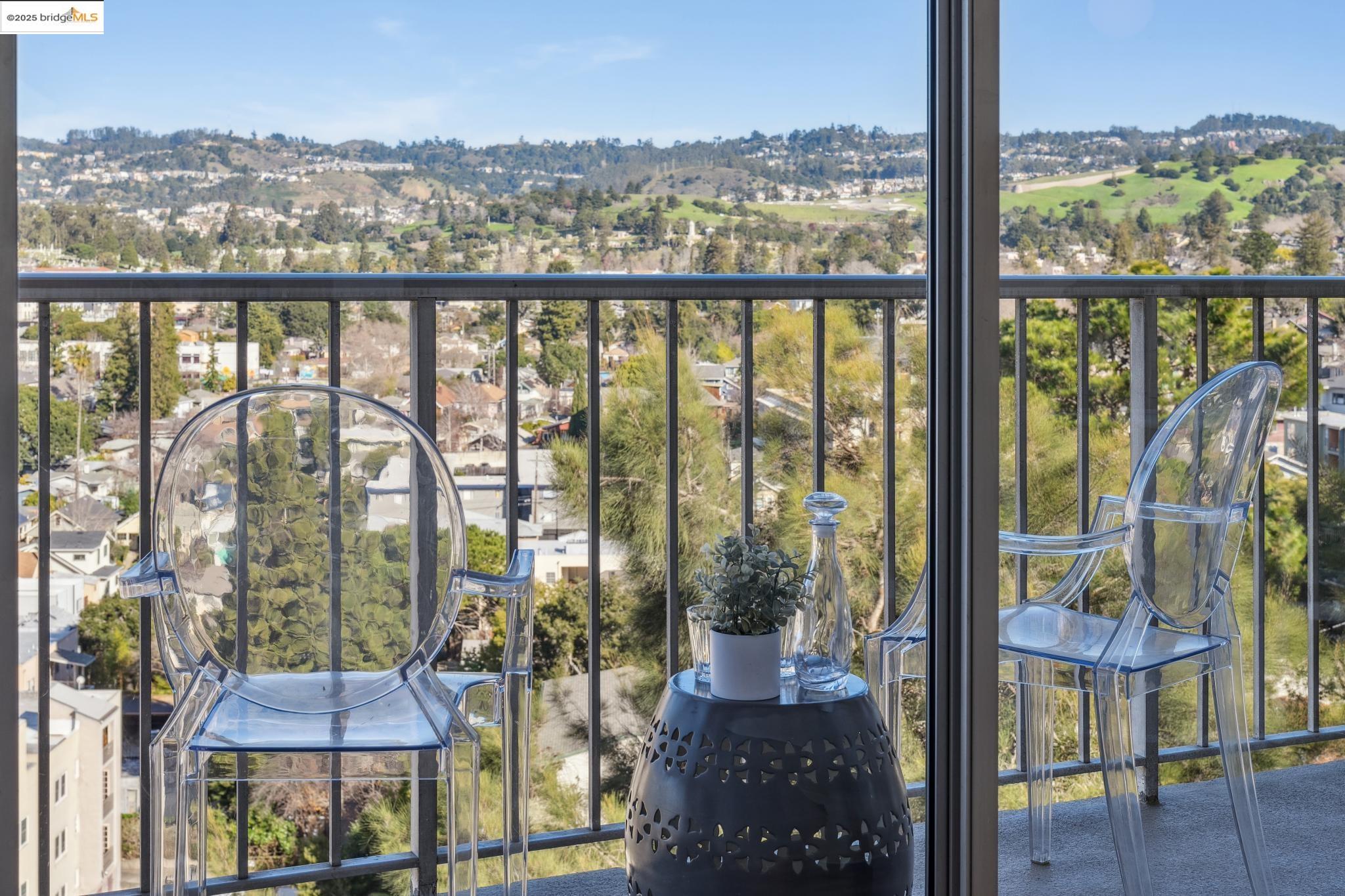 1 Kelton Ct # 7G, Oakland, California 94611, 1 Bedroom Bedrooms, 3 Rooms Rooms,1 BathroomBathrooms,Residential,For Sale,1 Kelton Ct # 7G,41084182