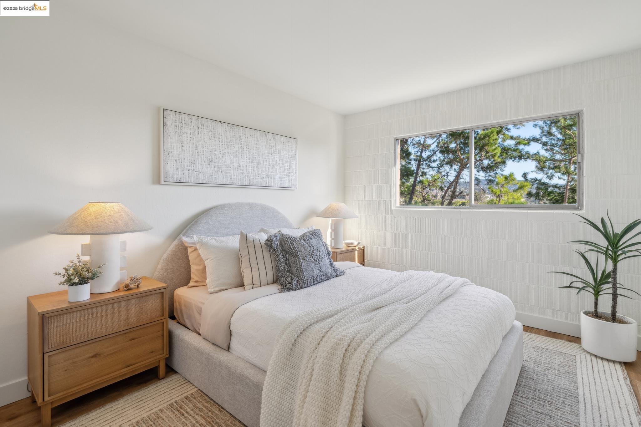 1 Kelton Ct # 7G, Oakland, California 94611, 1 Bedroom Bedrooms, 3 Rooms Rooms,1 BathroomBathrooms,Residential,For Sale,1 Kelton Ct # 7G,41084182