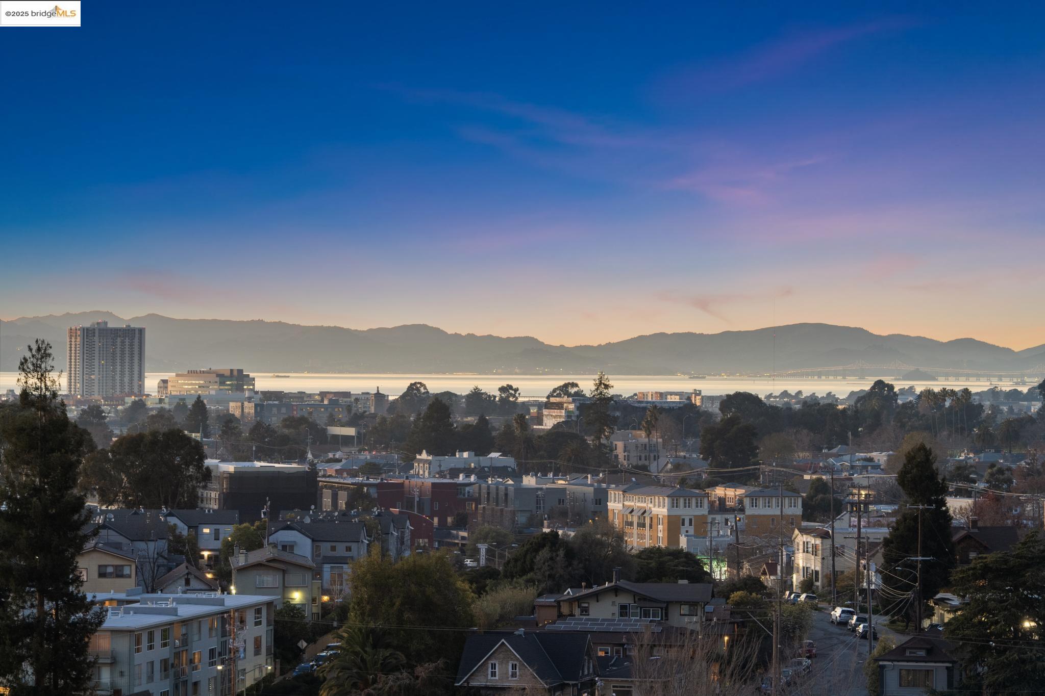 1 Kelton Ct # 7G, Oakland, California 94611, 1 Bedroom Bedrooms, 3 Rooms Rooms,1 BathroomBathrooms,Residential,For Sale,1 Kelton Ct # 7G,41084182