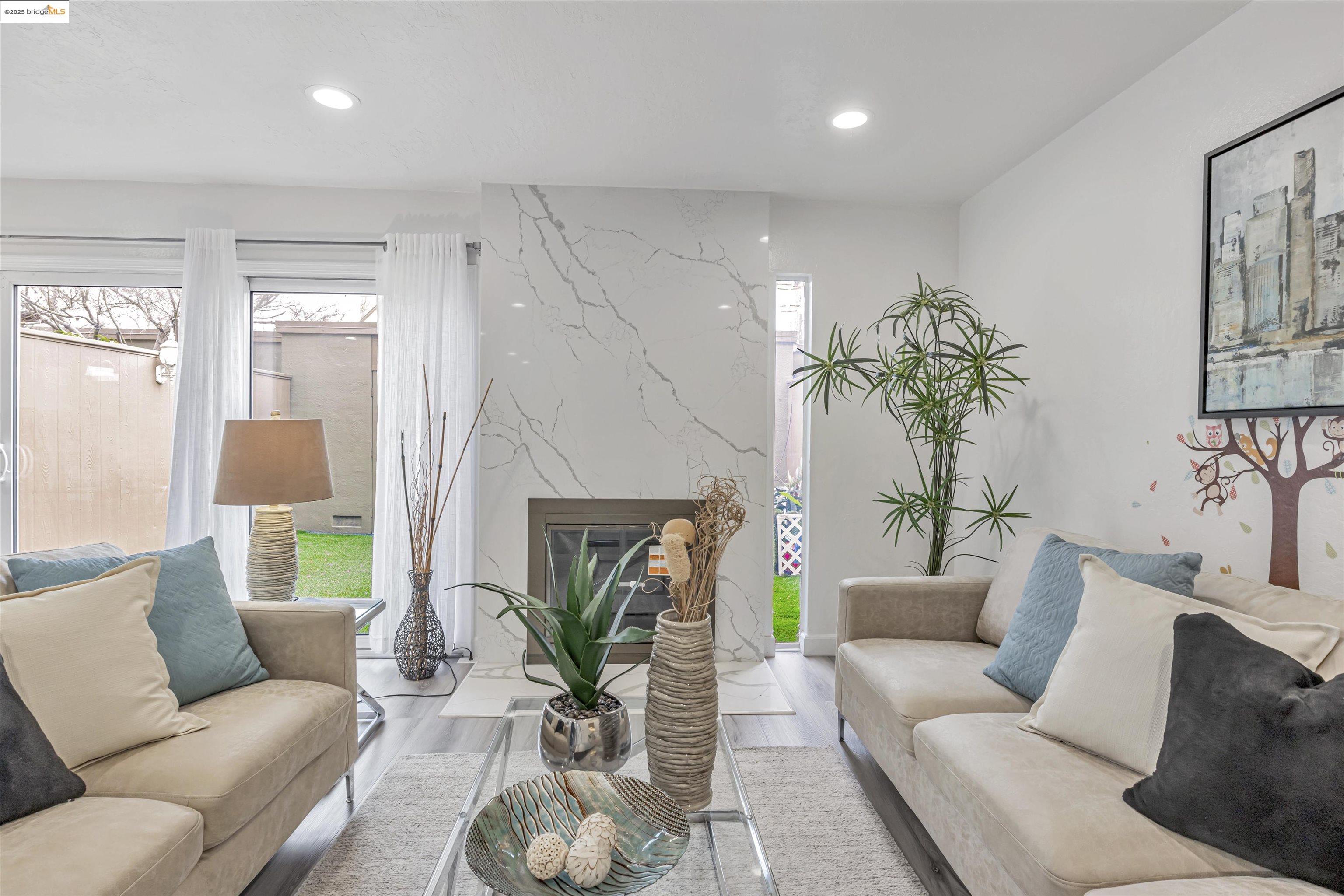 Browse active condo listings in CASITAS
