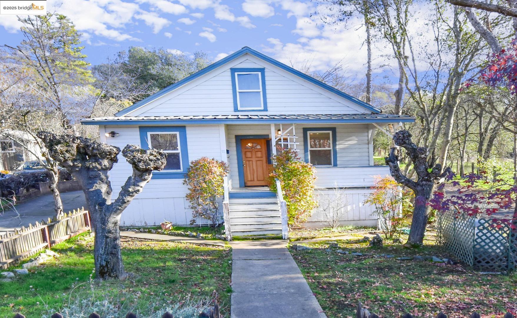 Detail Gallery Image 1 of 1 For 185 Theall St, Sonora,  CA 95370 - 2 Beds | 1 Baths