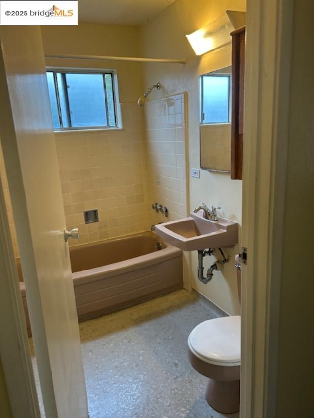 Detail Gallery Image 2 of 5 For 1736 Parker St, Berkeley,  CA 94703 - 2 Beds | 1 Baths