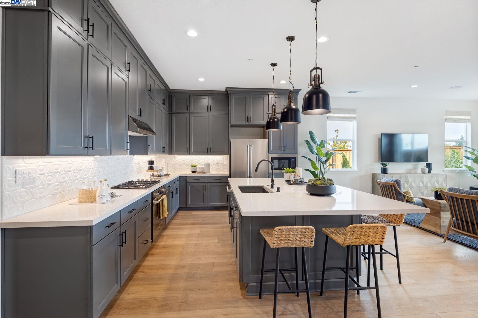 Detail Gallery Image 14 of 54 For 1081 Finley Drive, Manteca,  CA 95336 - 2 Beds | 2/1 Baths