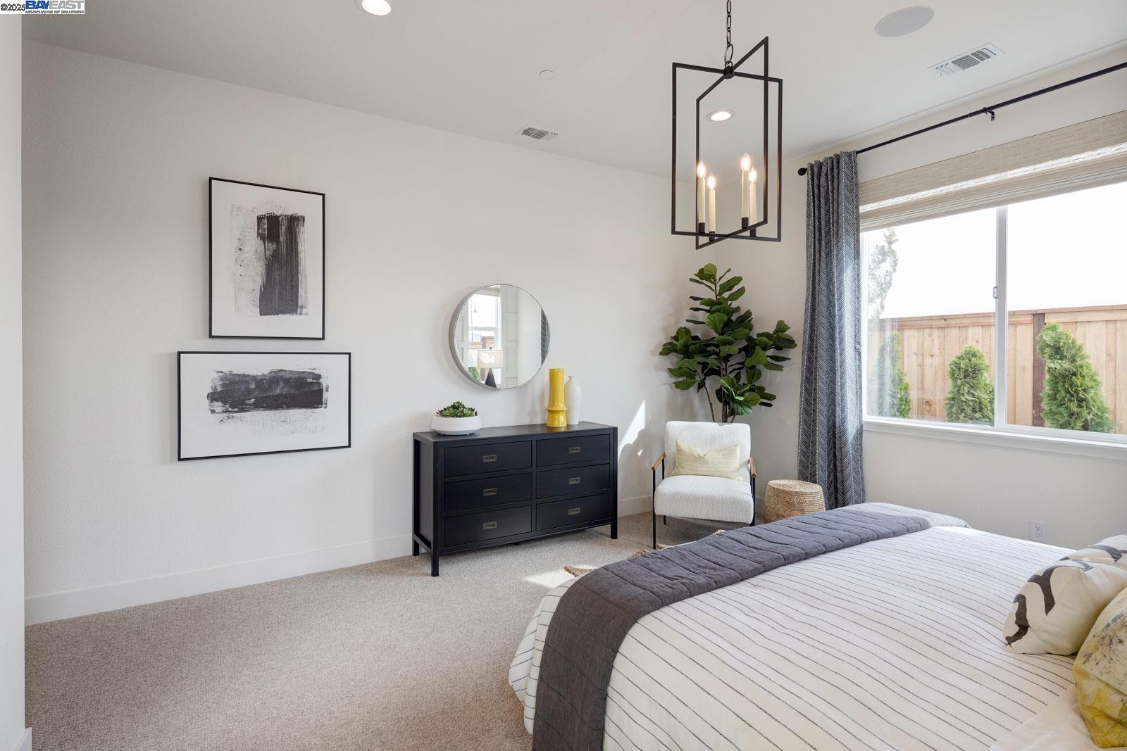 Detail Gallery Image 34 of 54 For 1081 Finley Drive, Manteca,  CA 95336 - 2 Beds | 2/1 Baths