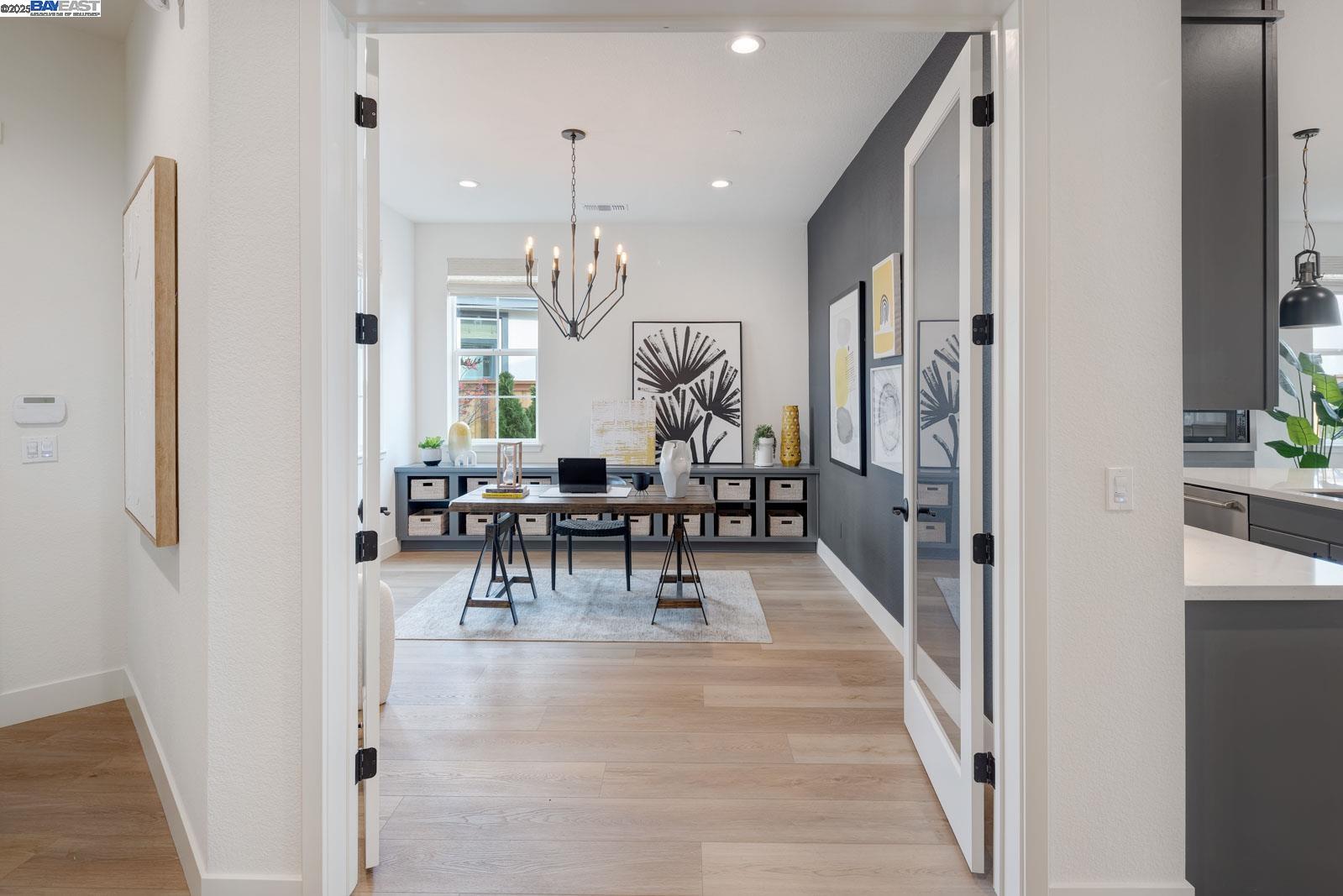 Detail Gallery Image 5 of 54 For 1081 Finley Drive, Manteca,  CA 95336 - 2 Beds | 2/1 Baths