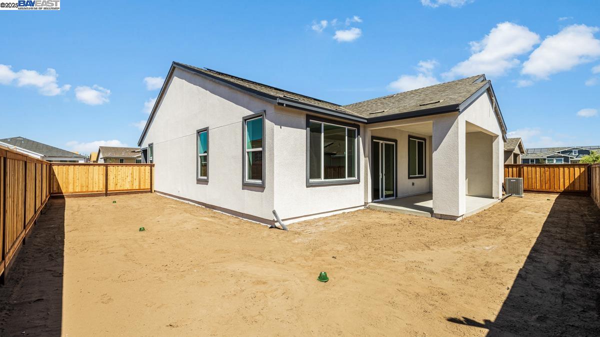 Detail Gallery Image 42 of 54 For 1081 Finley Drive, Manteca,  CA 95336 - 2 Beds | 2/1 Baths