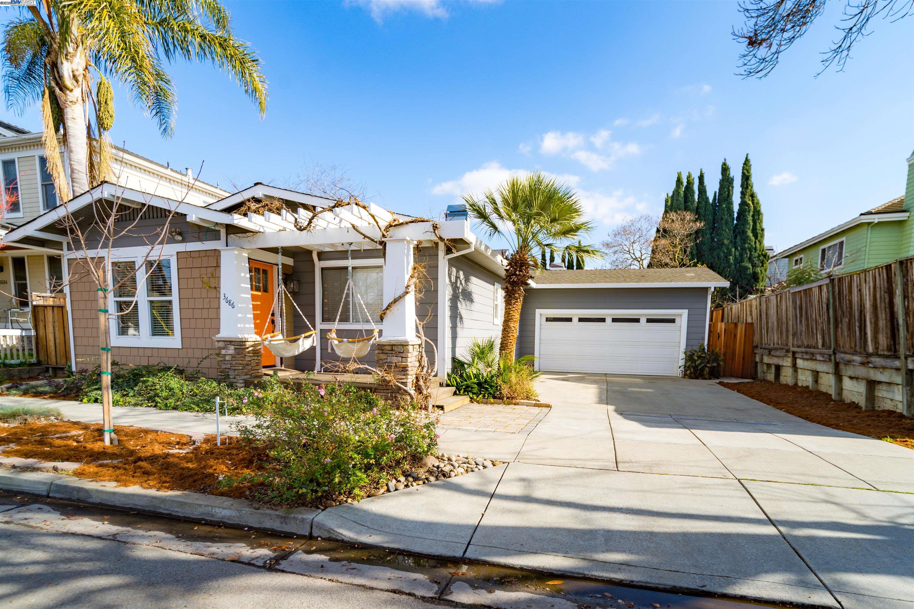 Detail Gallery Image 1 of 1 For 3686 Lowry Rd, Fremont,  CA 94555 - 3 Beds | 3 Baths