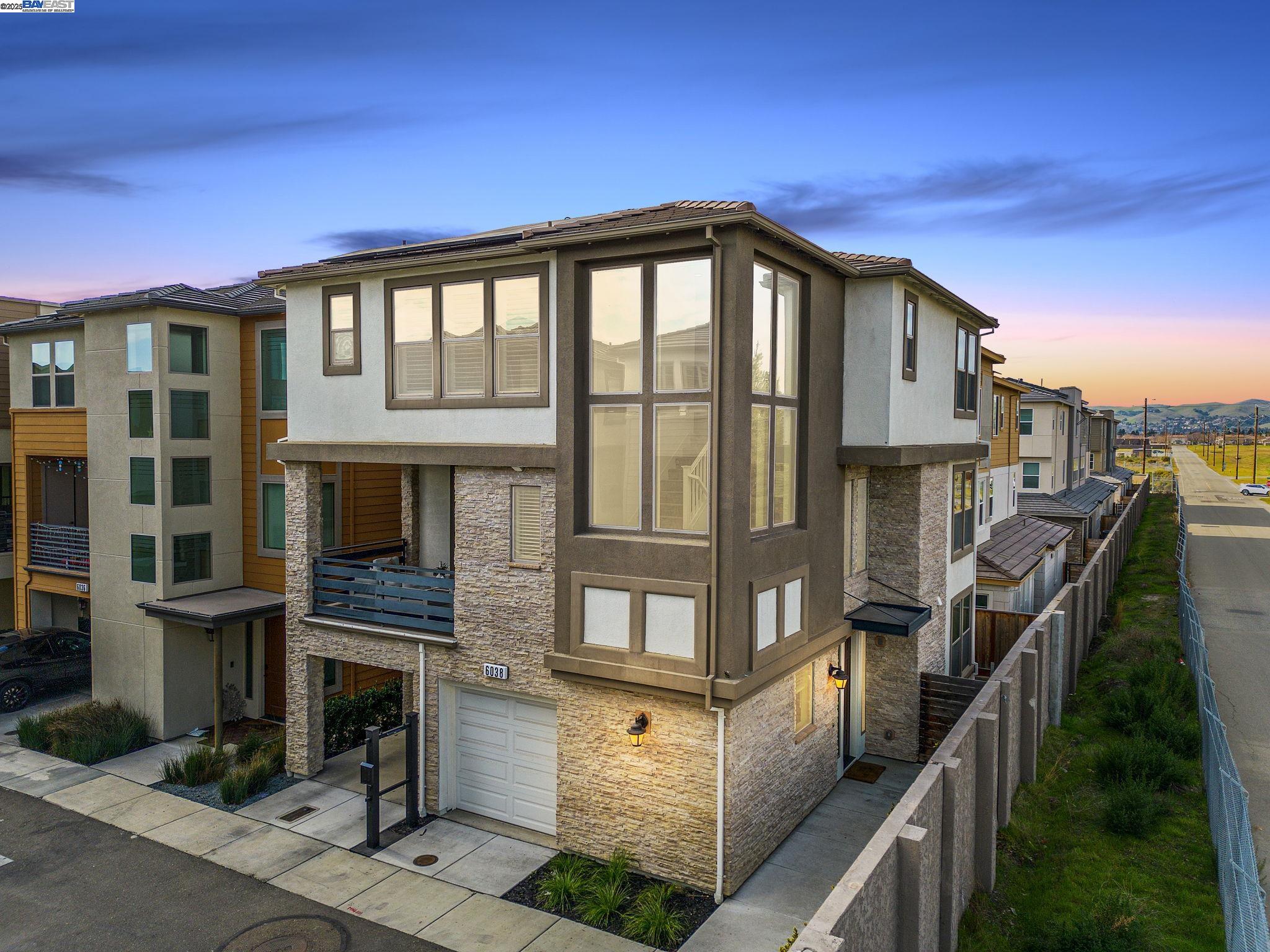 Detail Gallery Image 1 of 1 For 6038 Galena Ct, Dublin,  CA 94568-3948 - 4 Beds | 3/1 Baths