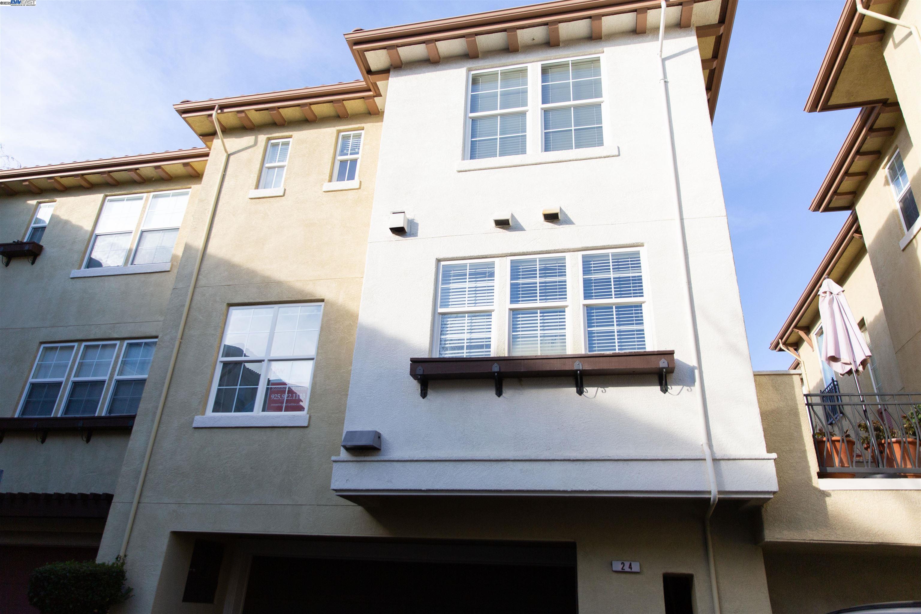 More Details about MLS # 41084275 : 24 PICASSO CT