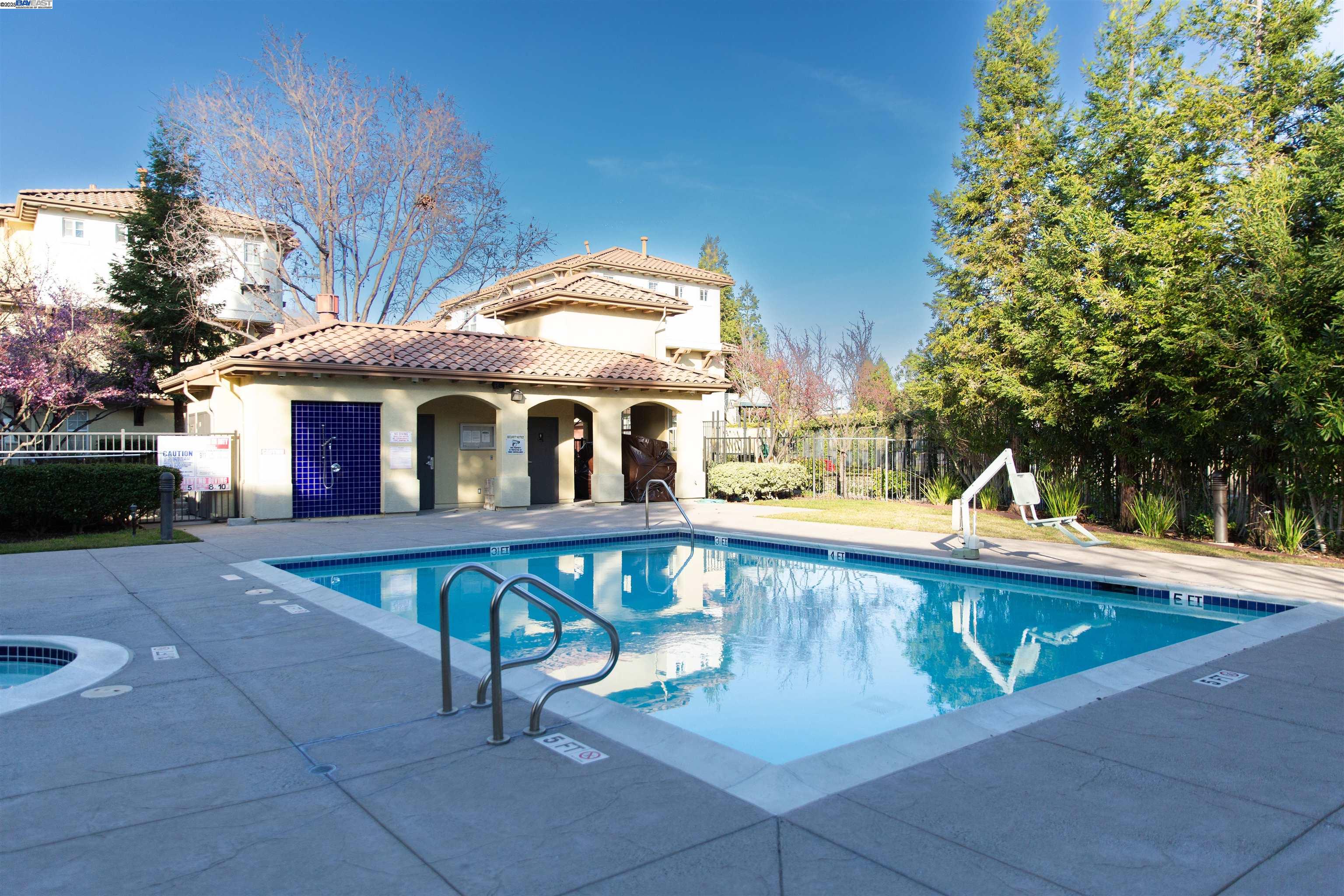 Photo #5: 41084275 Listing 