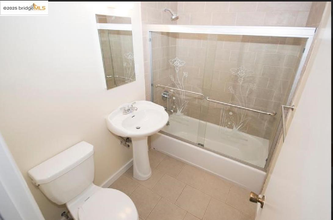 Detail Gallery Image 6 of 8 For 2636 Warring St #103,  Berkeley,  CA 94704 - 1 Beds | 1 Baths