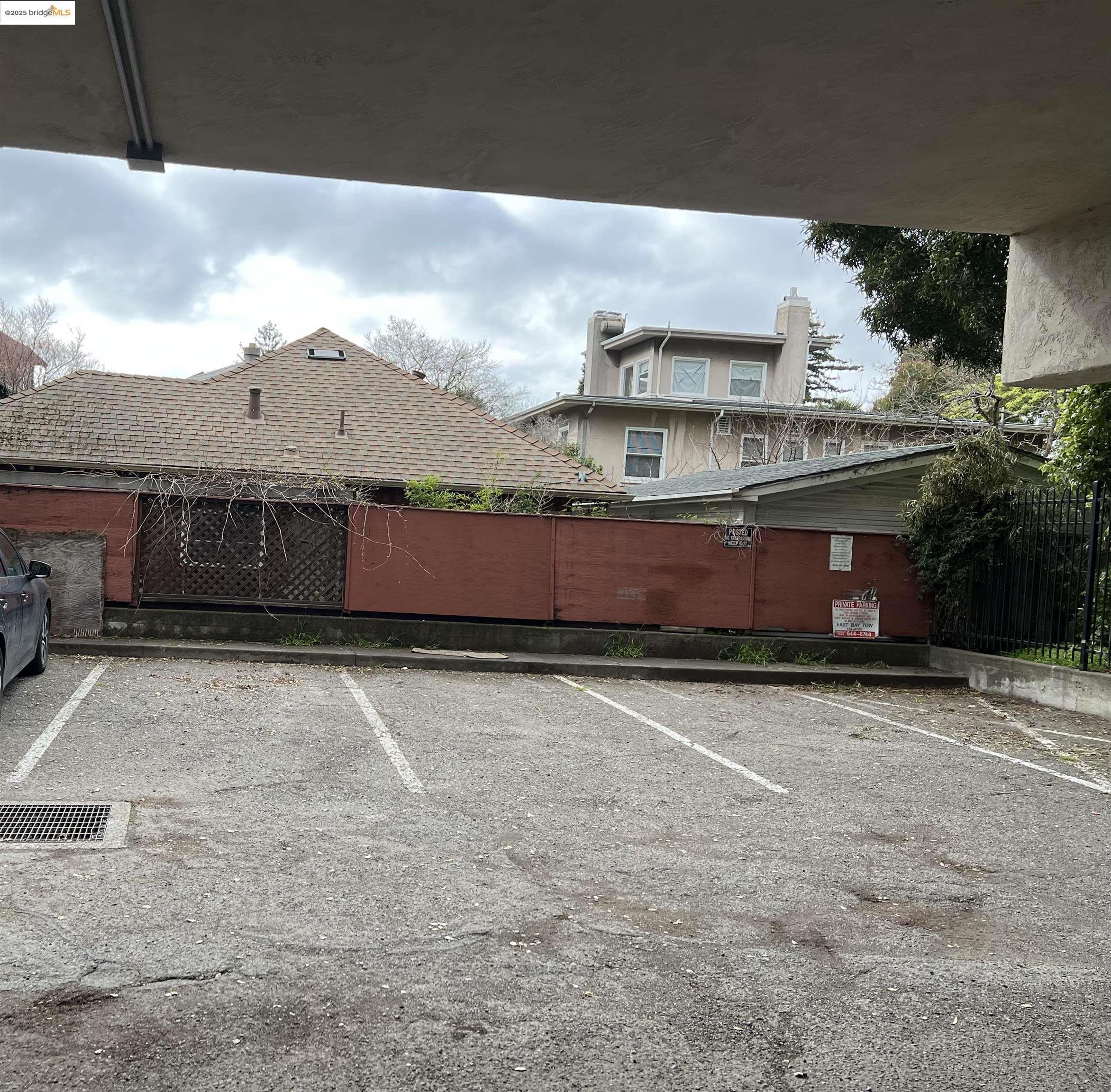 Detail Gallery Image 7 of 8 For 2636 Warring St #103,  Berkeley,  CA 94704 - 1 Beds | 1 Baths