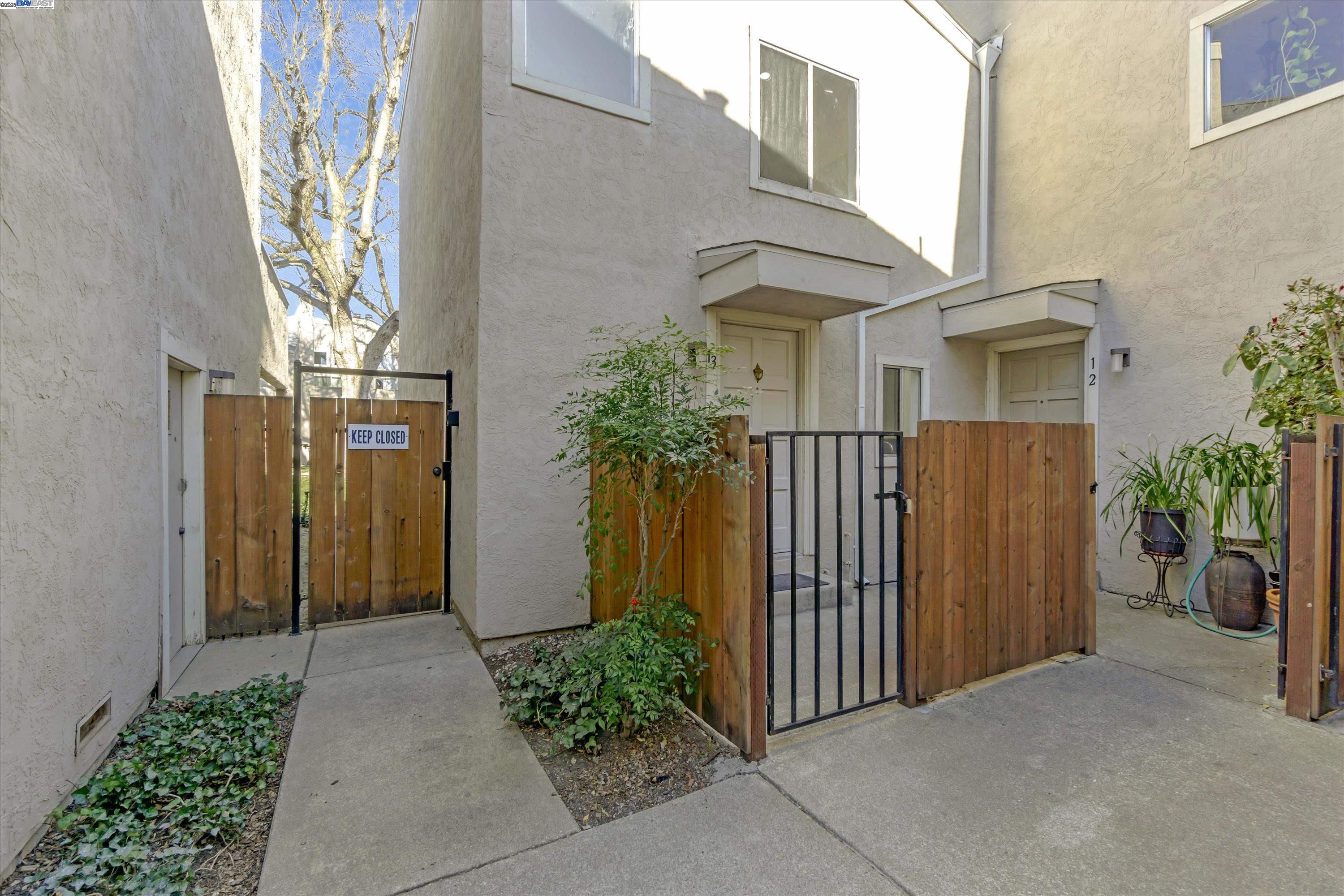 More Details about MLS # 41084292 : 1896 SAN VINCENTE DR # 13