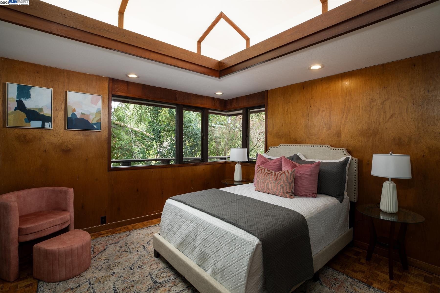 Detail Gallery Image 18 of 42 For 866 Tolman Dr, Stanford,  CA 94305 - 5 Beds | 3 Baths