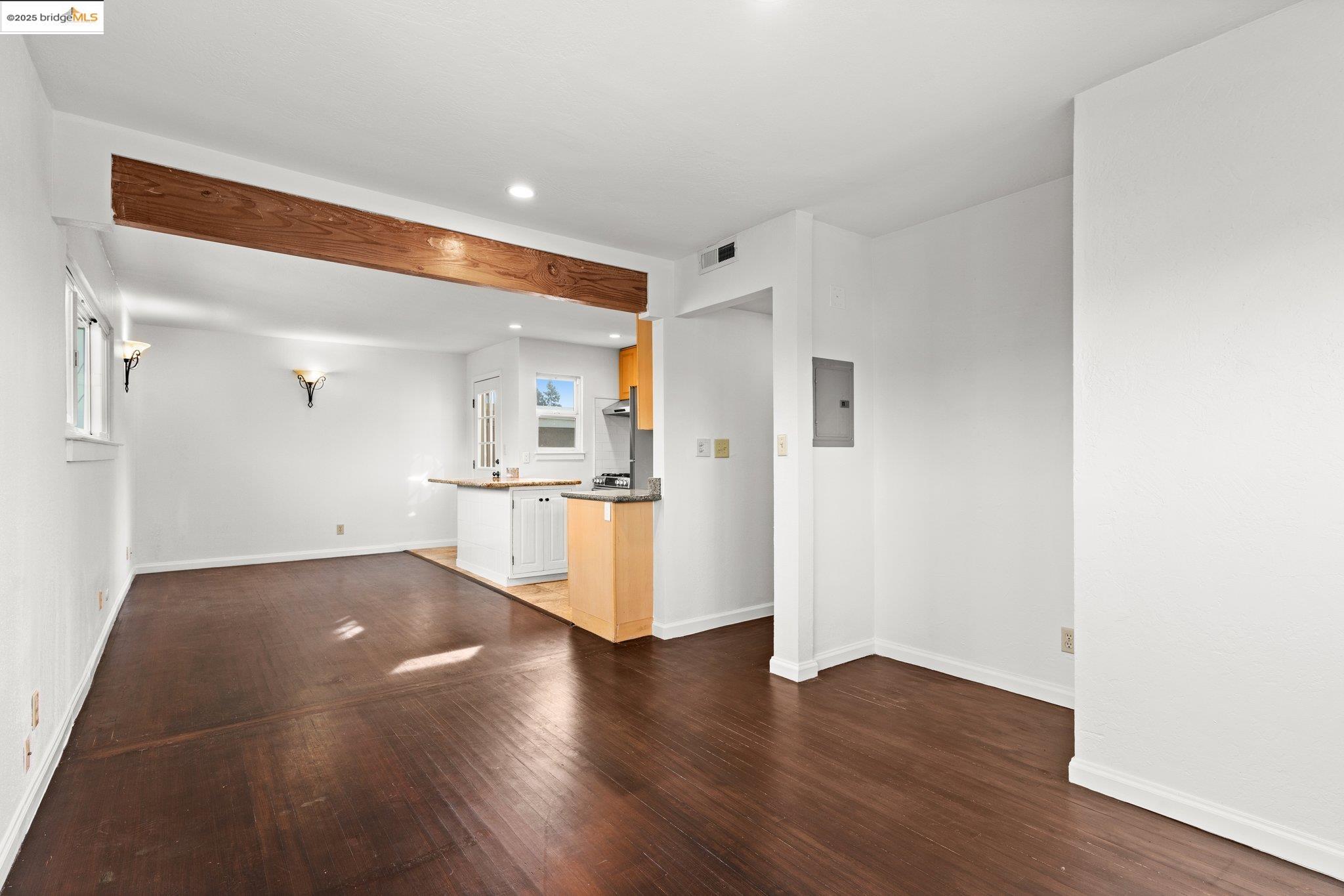Photo #3: 41084331 Listing 