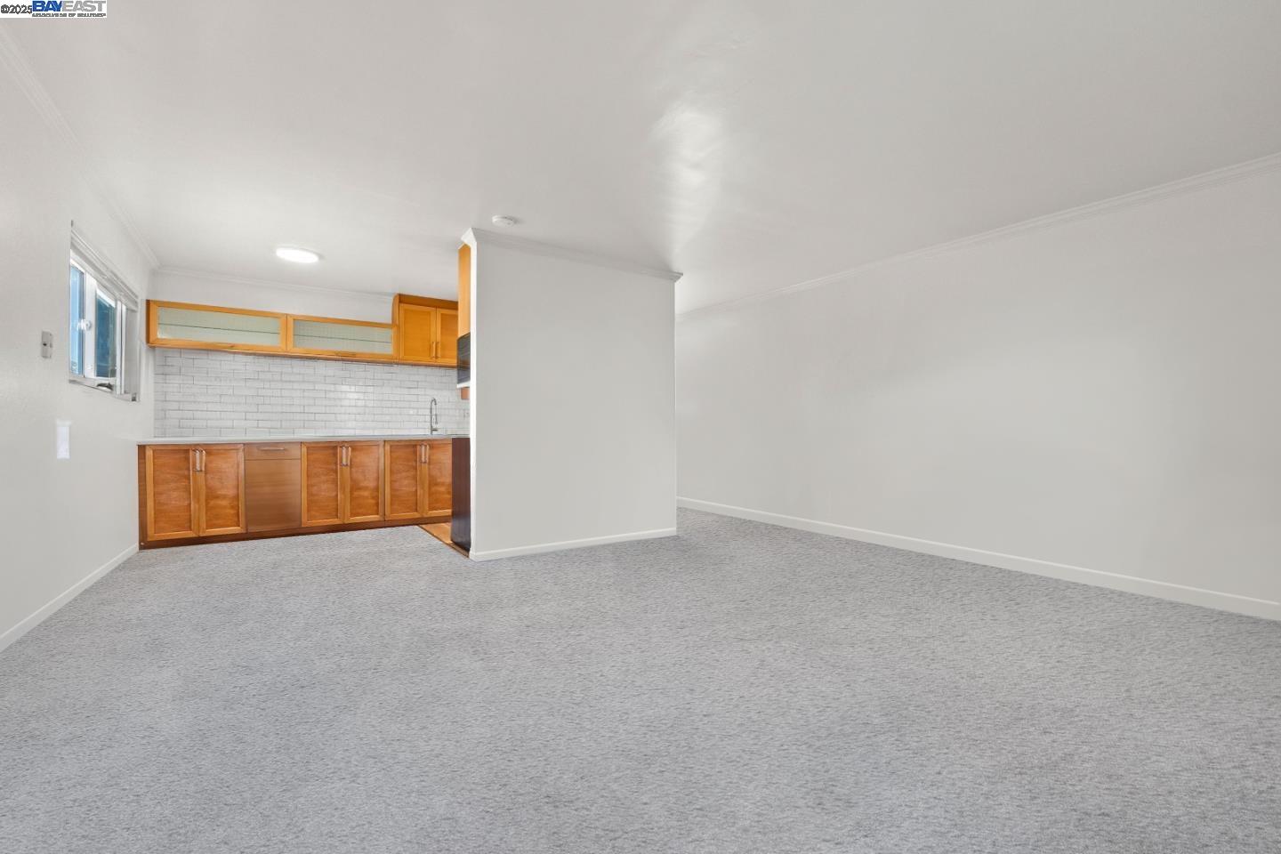 321 Warwick Ave # 302, Oakland, California 94610, 2 Bedrooms Bedrooms, 3 Rooms Rooms,2 BathroomsBathrooms,Residential,For Sale,321 Warwick Ave # 302,41084336