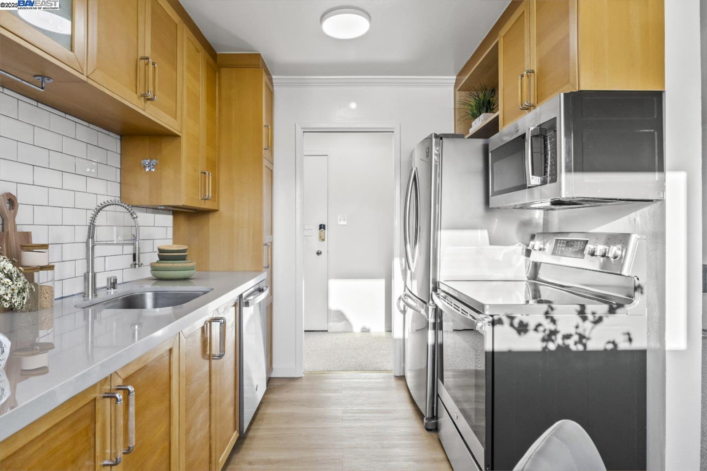 321 Warwick Ave # 302, Oakland, California 94610, 2 Bedrooms Bedrooms, 3 Rooms Rooms,2 BathroomsBathrooms,Residential,For Sale,321 Warwick Ave # 302,41084336