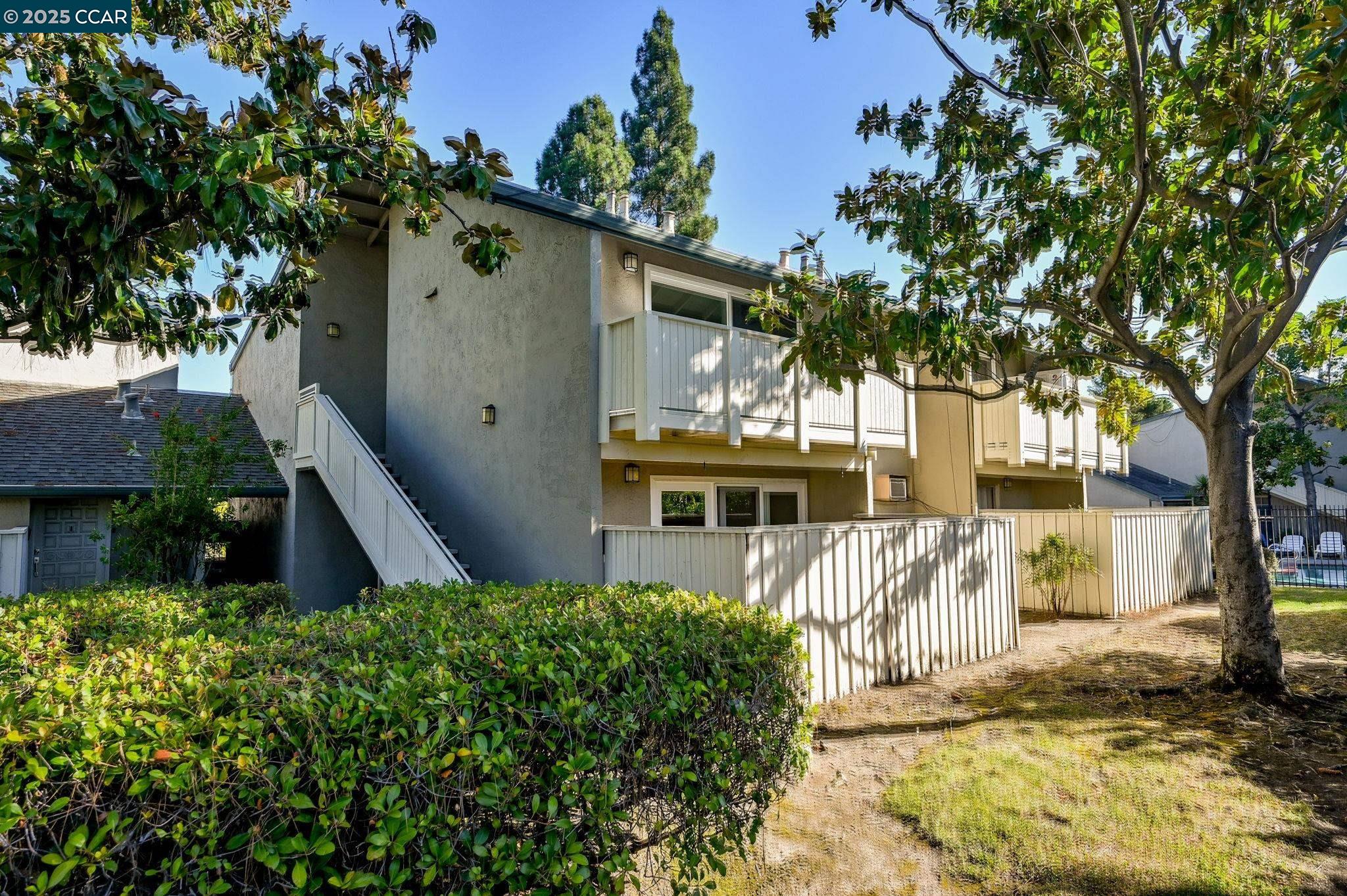 More Details about MLS # 41084342 : 2418 PLEASANT HILL RD # 5