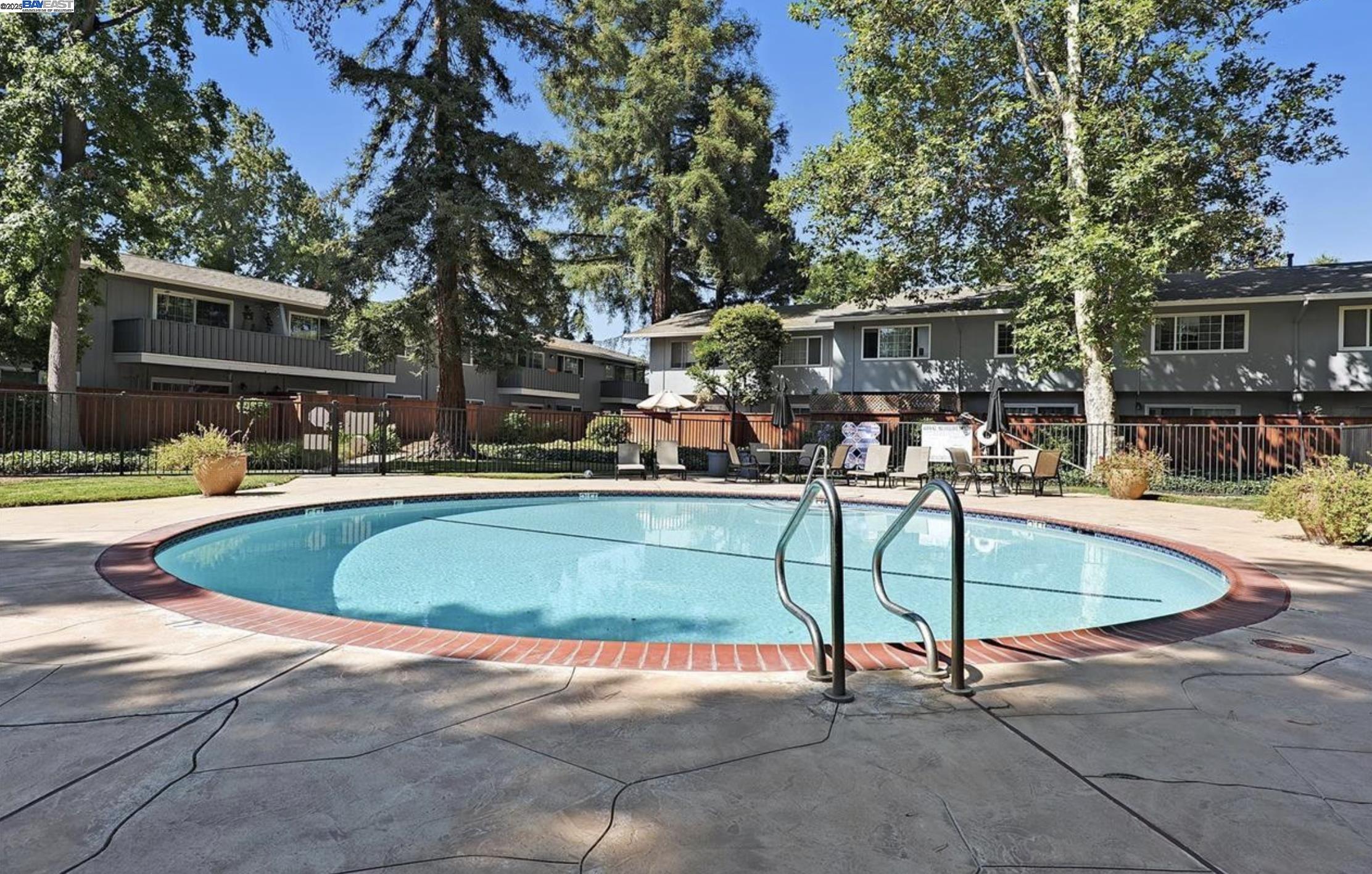 Photo #2: 41084346 Listing 