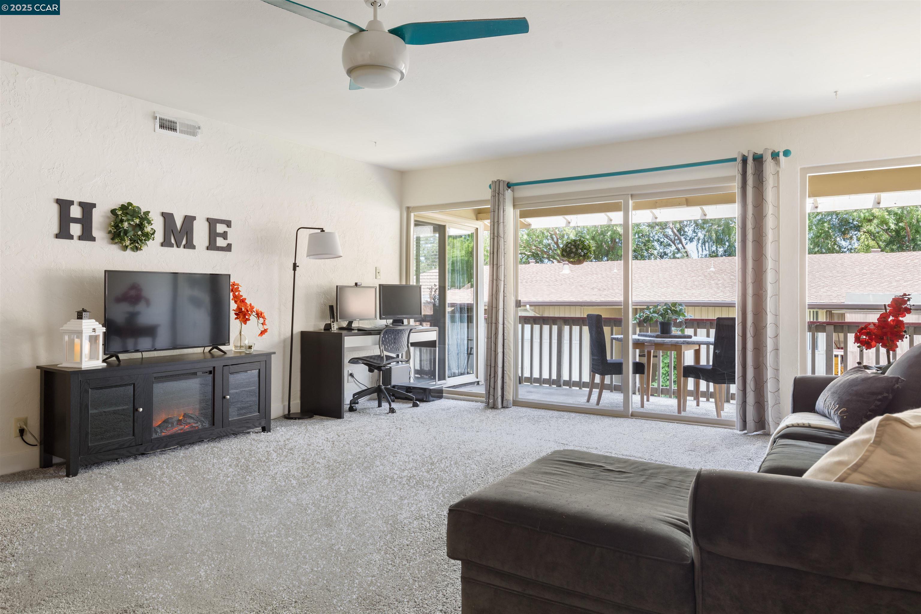 Detail Gallery Image 1 of 1 For 2940 Estates Ave #6,  Pinole,  CA 94564 - 2 Beds | 1 Baths