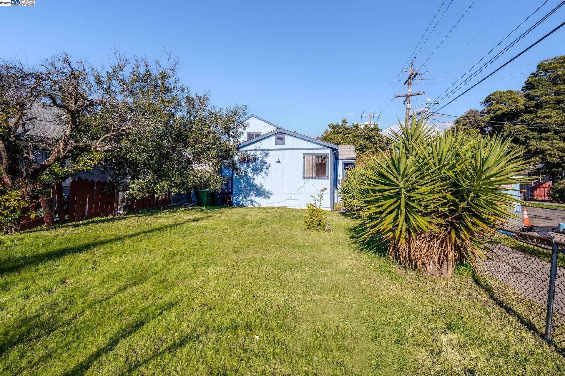 1605 57th Avenue, Oakland, California 94621, 2 Bedrooms Bedrooms, 5 Rooms Rooms,2 BathroomsBathrooms,Residential,For Sale,1605 57th Avenue,41084357