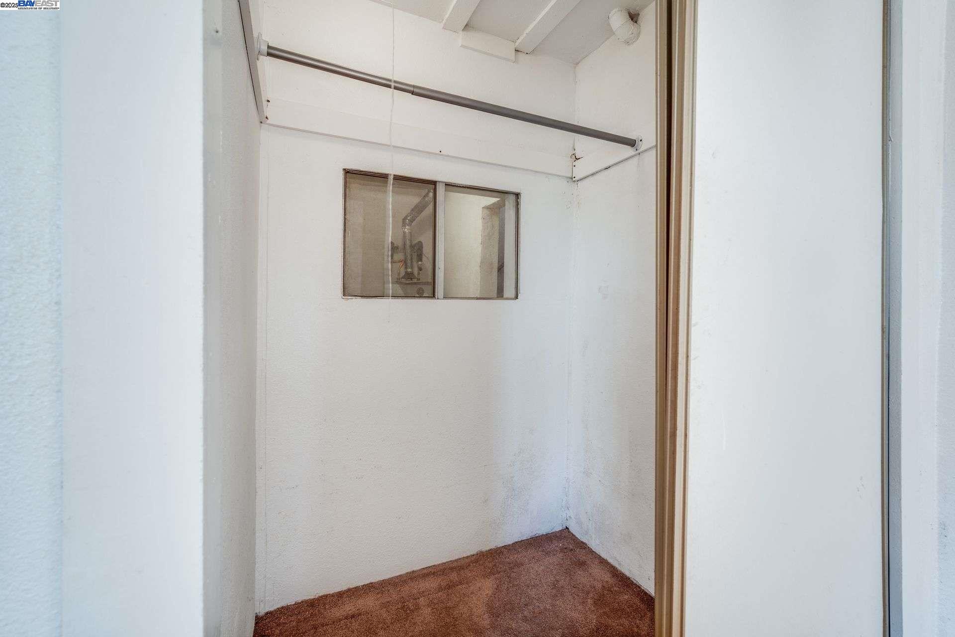 1605 57th Avenue, Oakland, California 94621, 2 Bedrooms Bedrooms, 5 Rooms Rooms,2 BathroomsBathrooms,Residential,For Sale,1605 57th Avenue,41084357