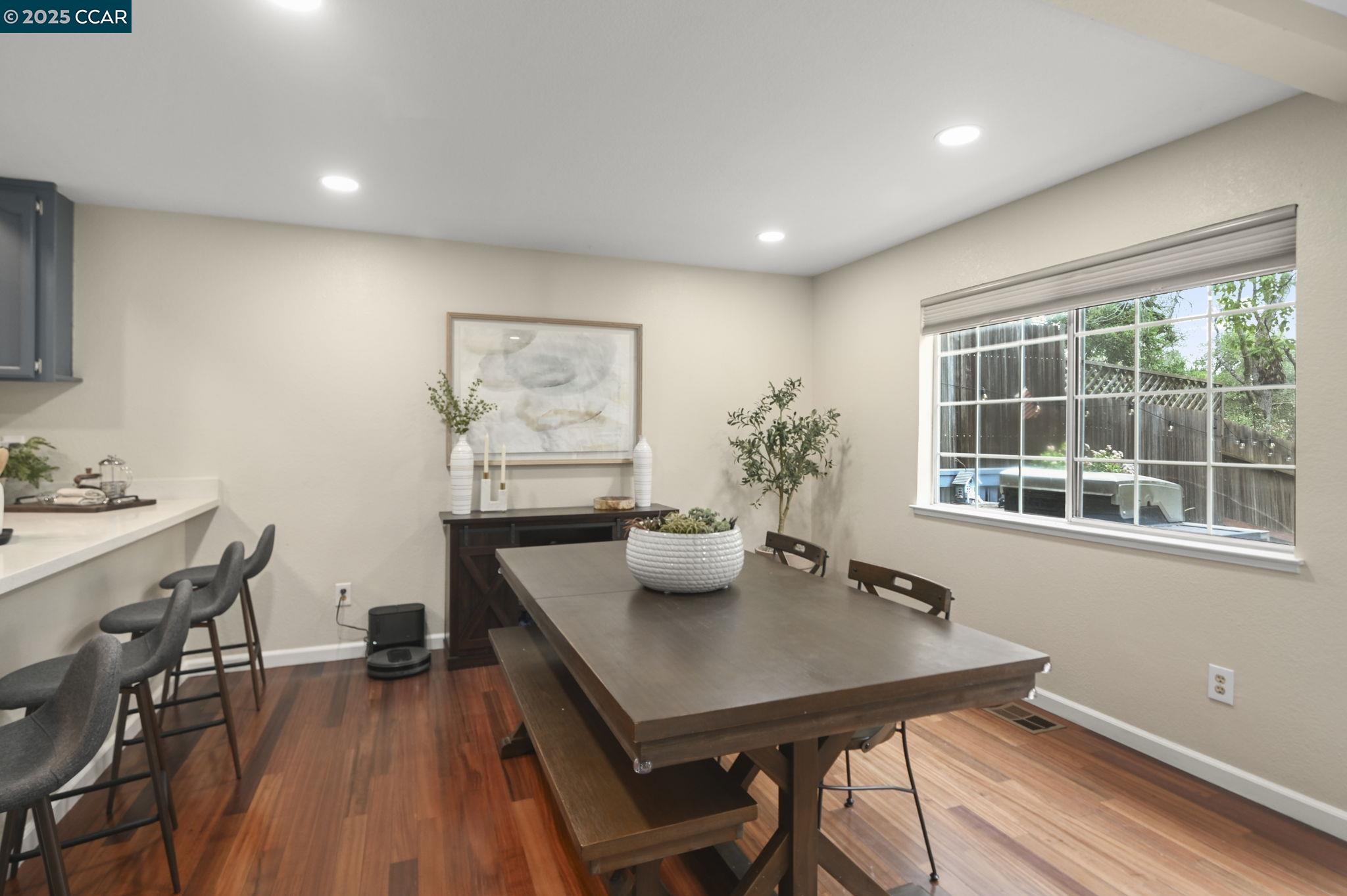 Photo #6: 41084369 Listing 