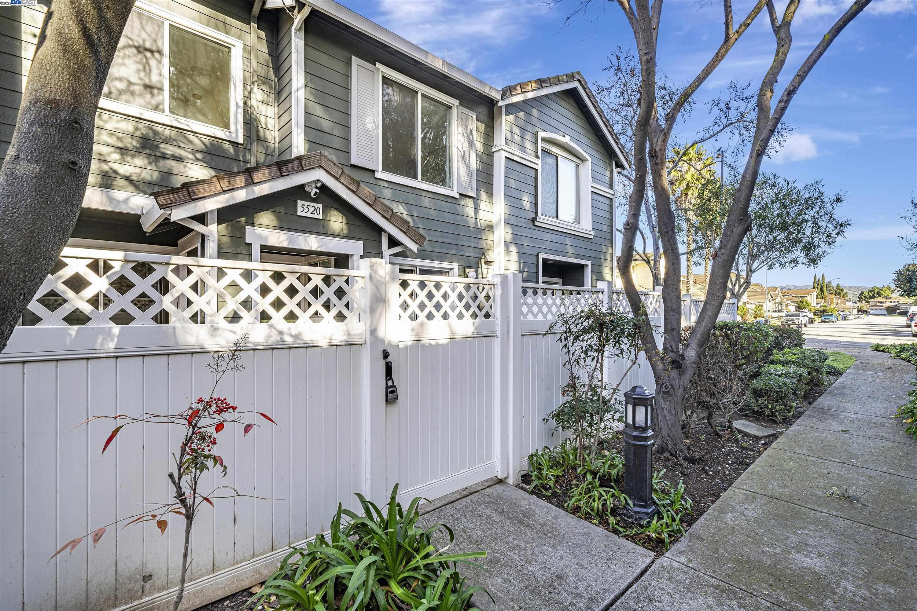 Photo #3: 41084378 Listing 