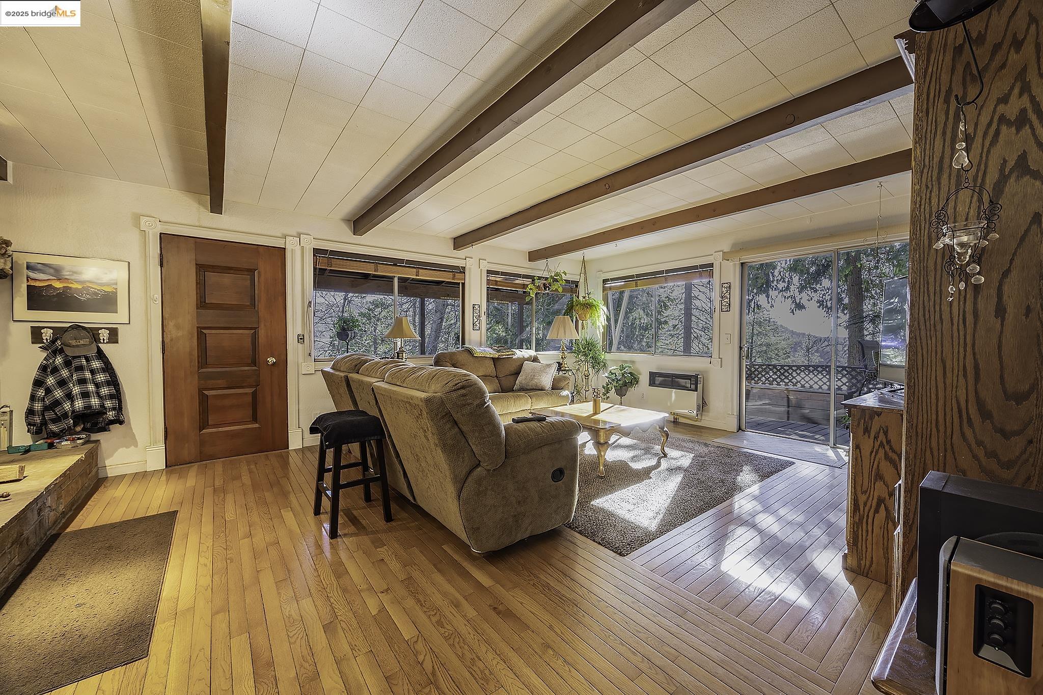 Detail Gallery Image 5 of 20 For 21024 Lama Teumete, Mi Wuk Village,  CA 95346-0481 - 2 Beds | 1/1 Baths