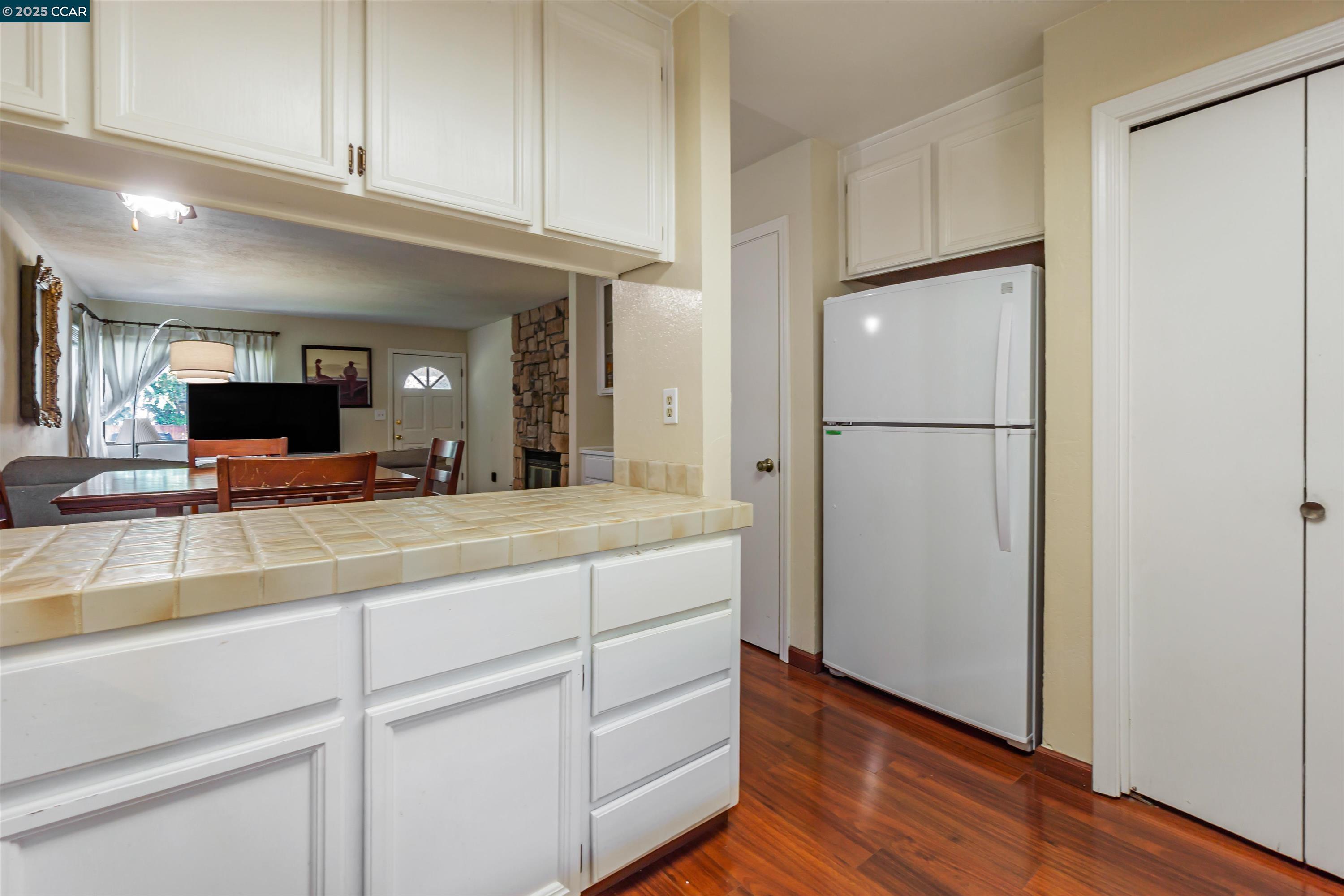 Photo #7: 41084380 Listing: Photo #7