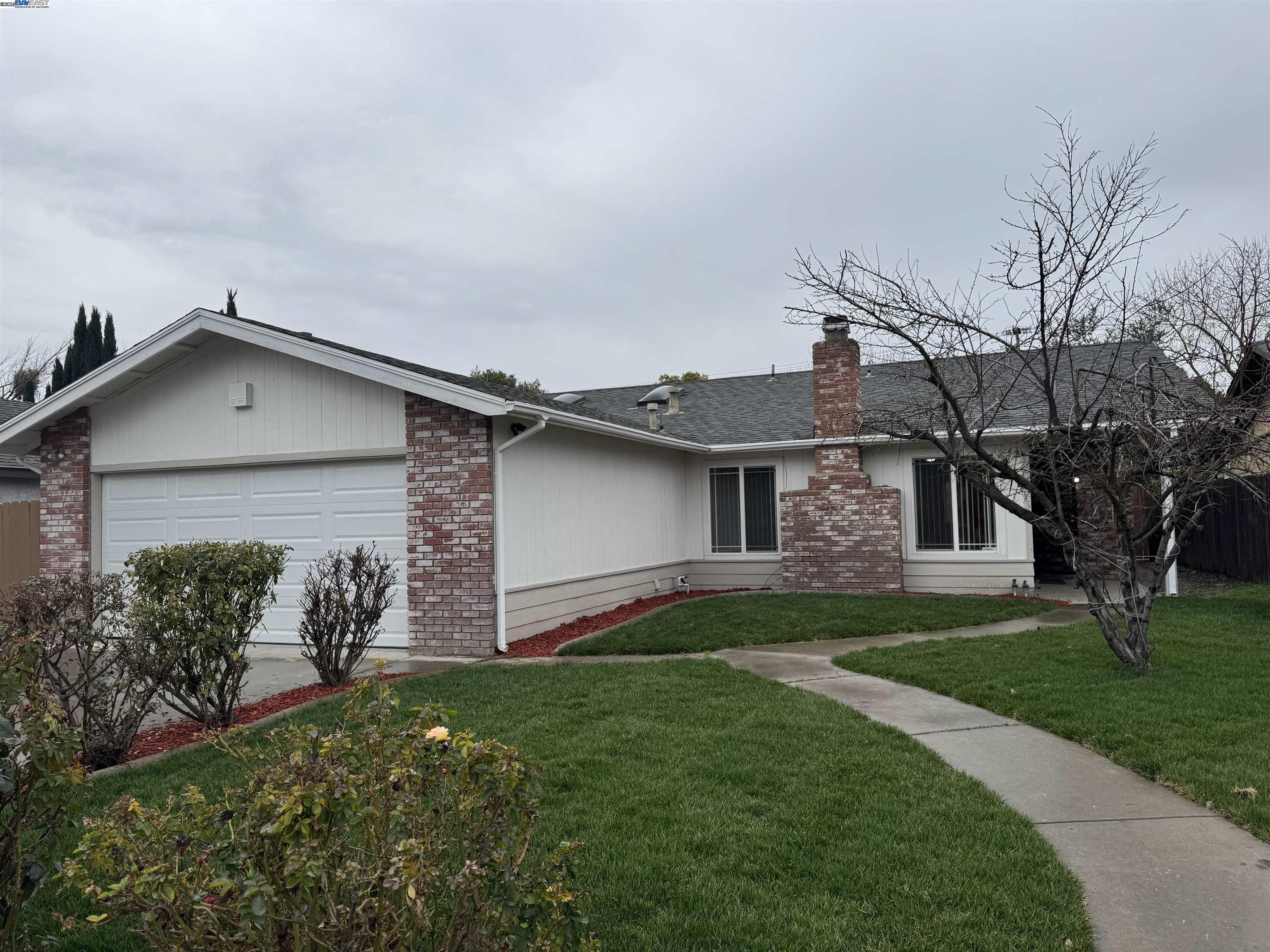 Detail Gallery Image 1 of 1 For 1467 Timber Ln, Manteca,  CA 95336 - 3 Beds | 2 Baths