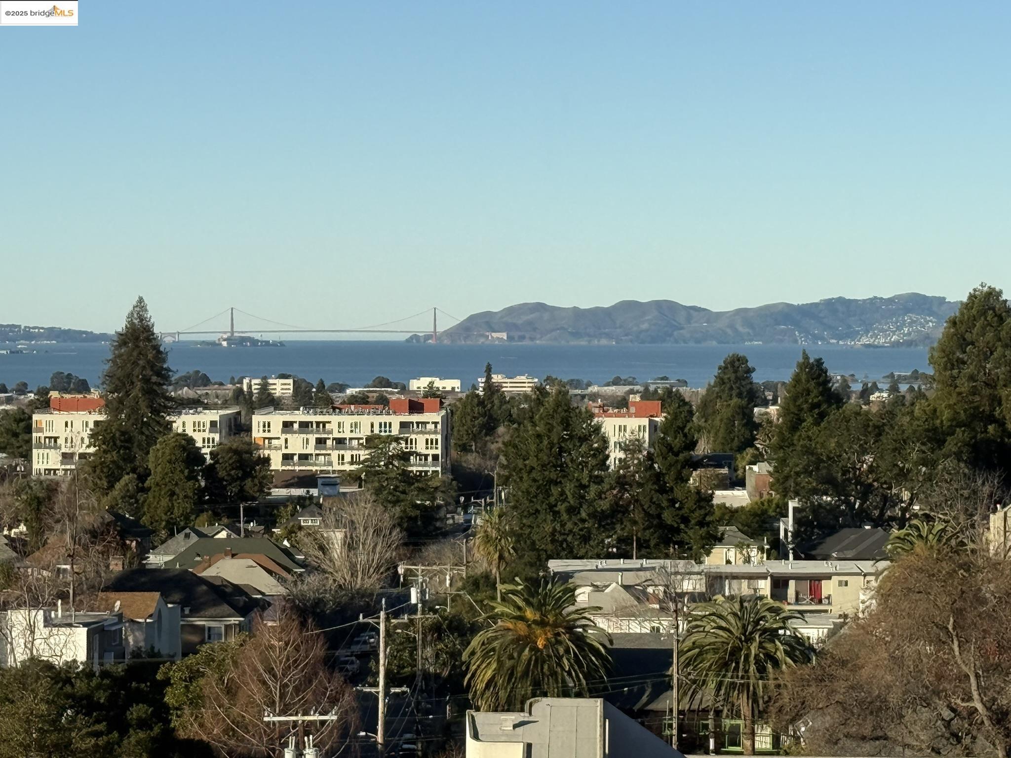 More Details about MLS # 41084394 : 2550 DANA ST #8E # 8E