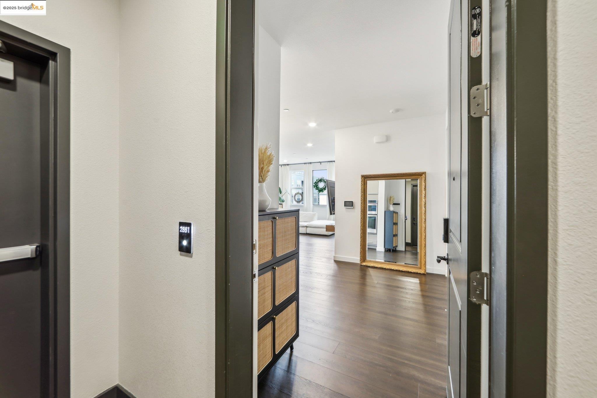 Photo #6: 41084409 Listing: Photo #6