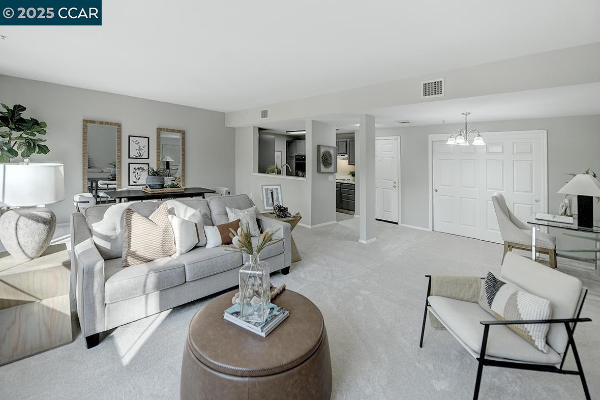 Photo #3: 41084441 Listing 
