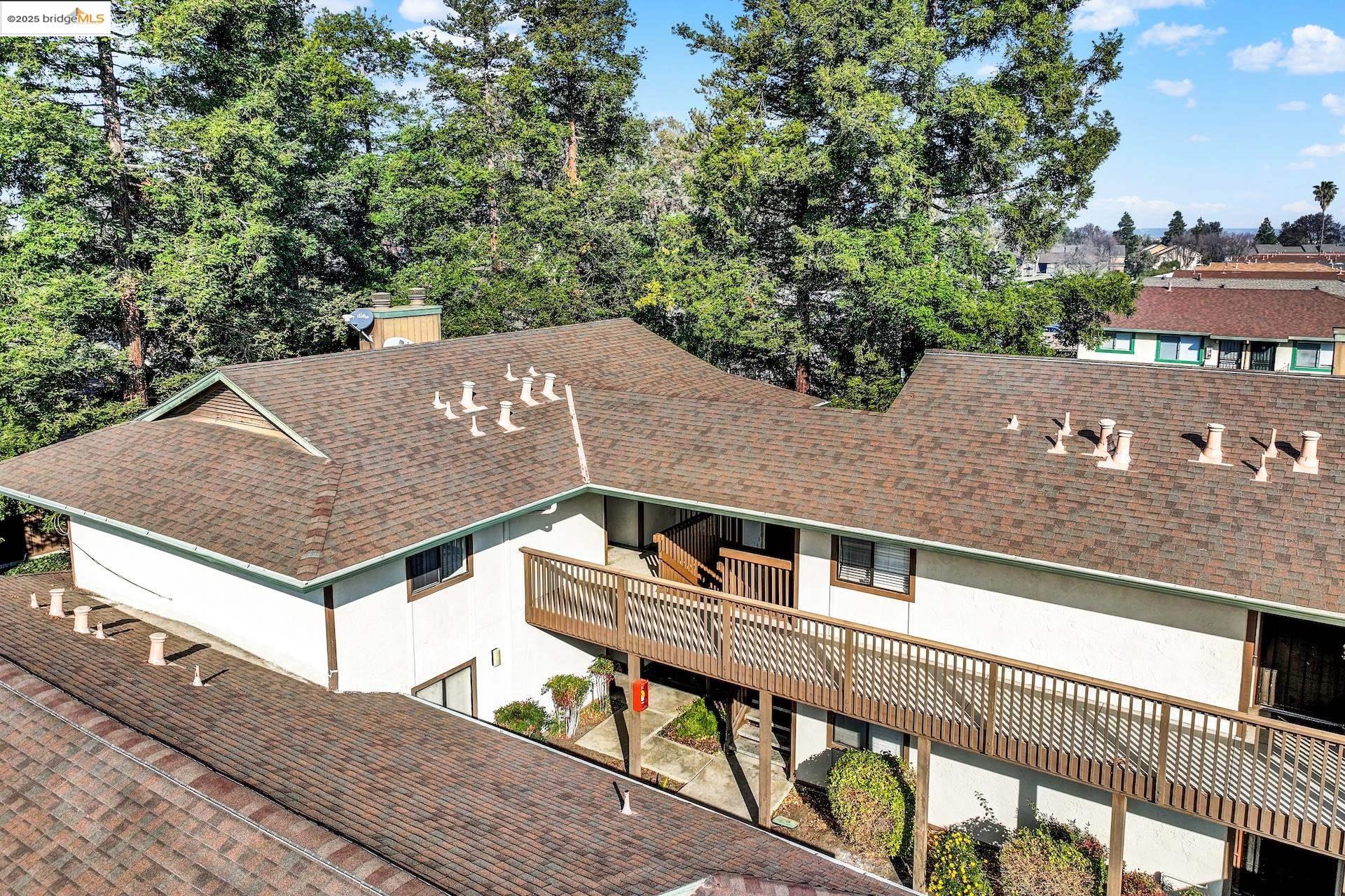 Browse active condo listings in PARKRIDGE