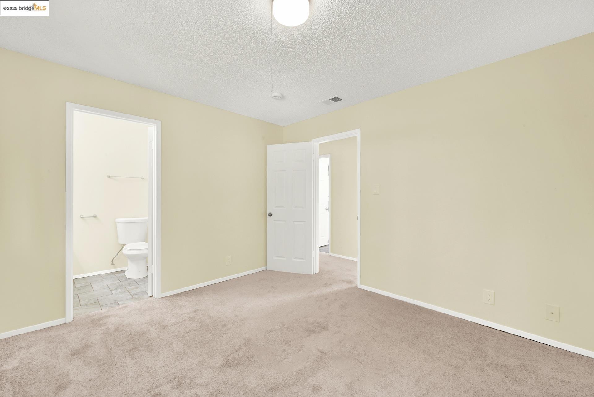 Photo #29: 41084442 Listing: Photo #29