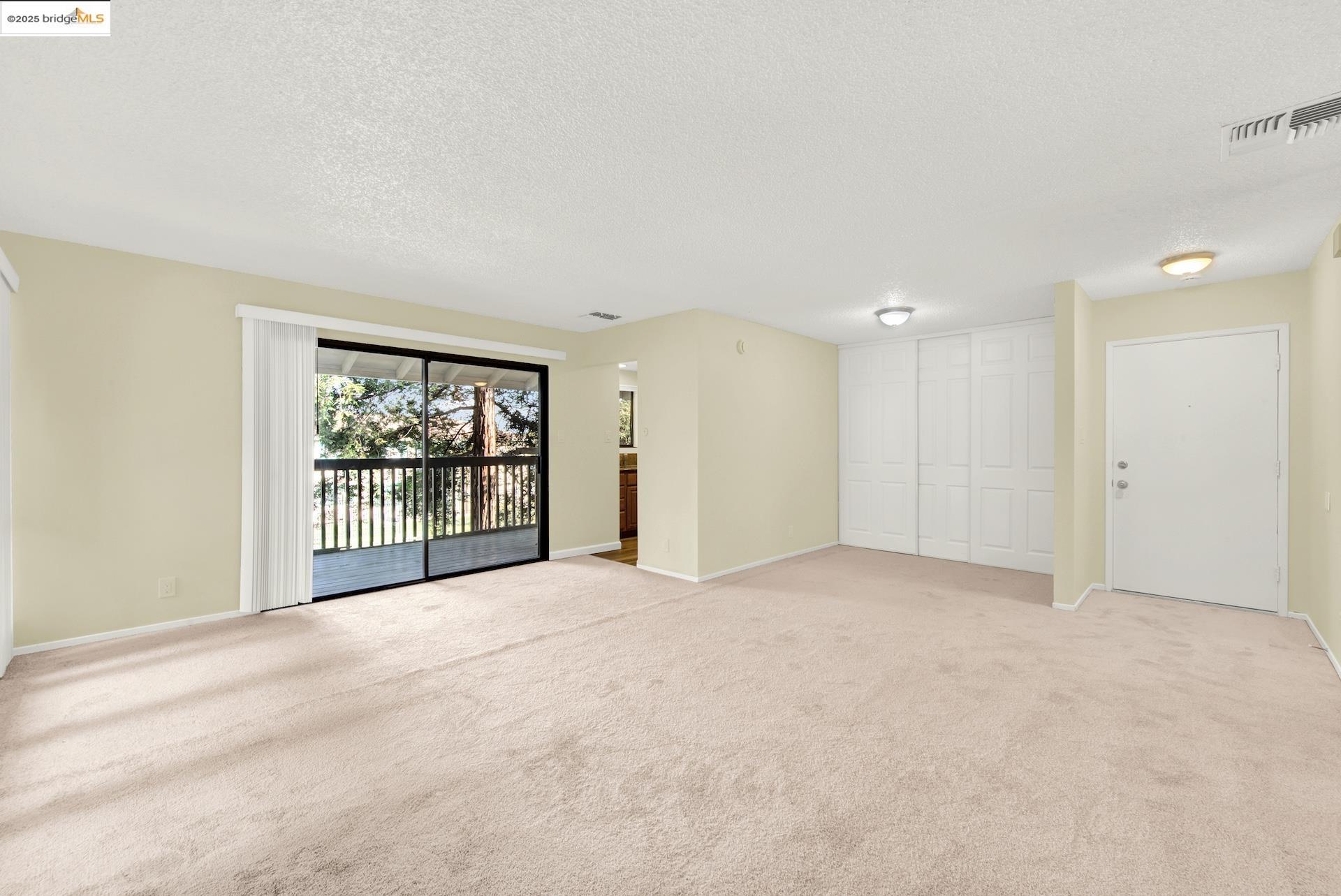 Photo #7: 41084442 Listing: Photo #7