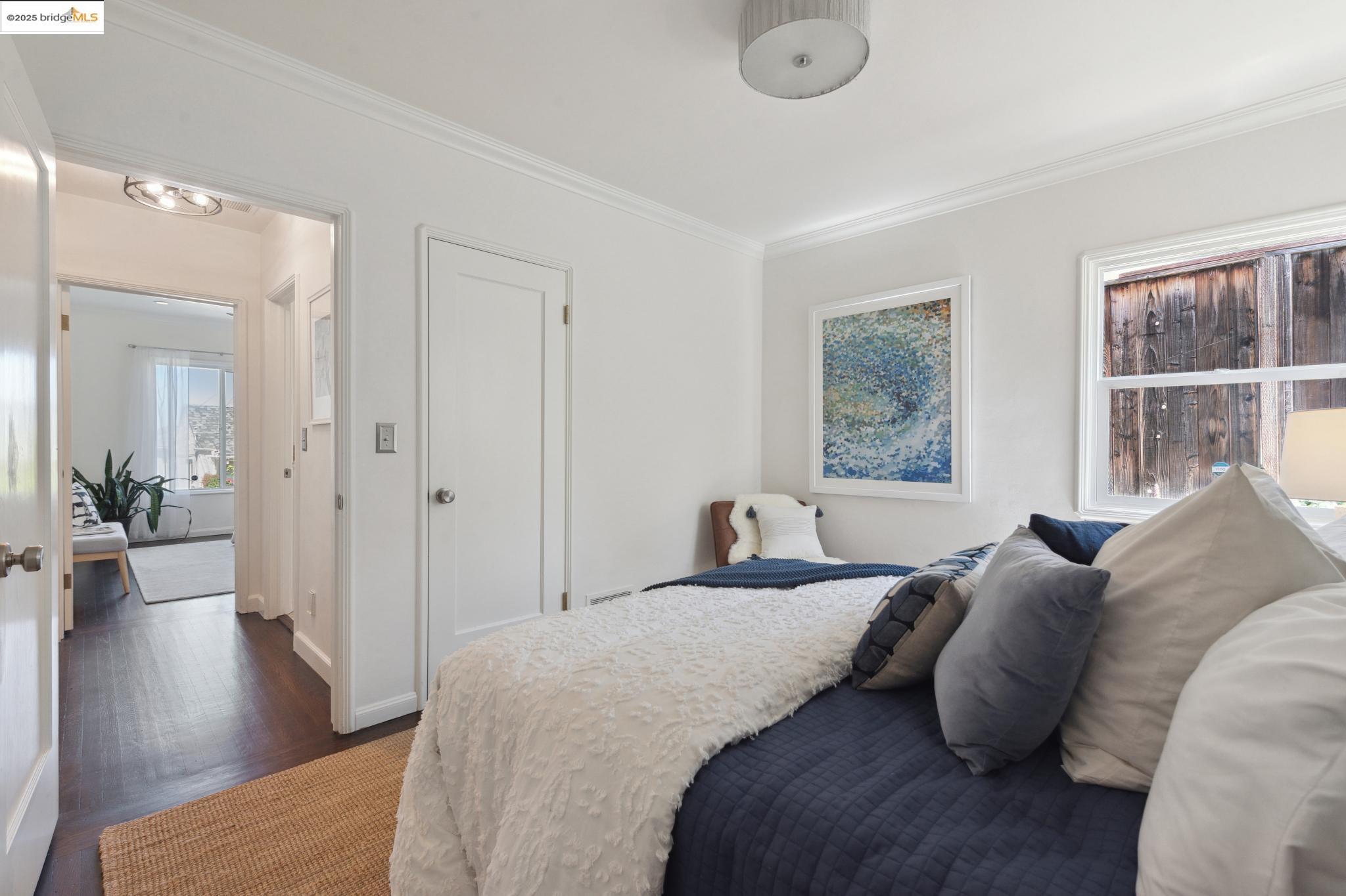 4542 Davenport