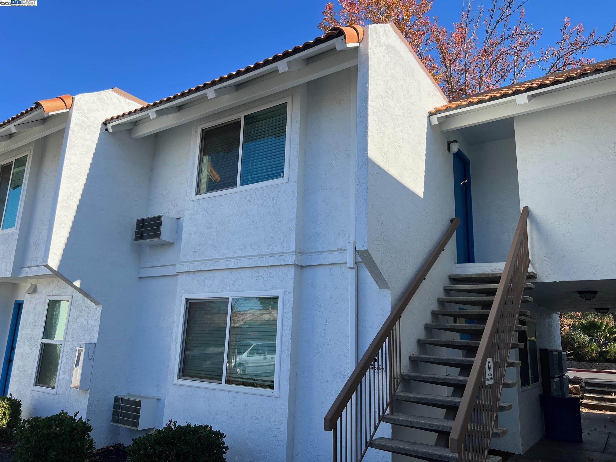 Detail Gallery Image 1 of 1 For 3499 Norton Way #7,  Pleasanton,  CA 94566 - 1 Beds | 1 Baths