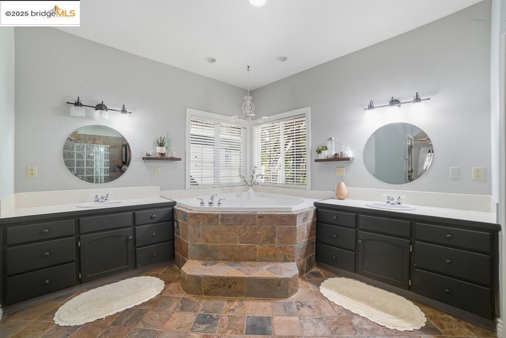 Detail Gallery Image 20 of 60 For 22987 Lazy Z Ln, Sonora,  CA 95370 - 3 Beds | 2/1 Baths