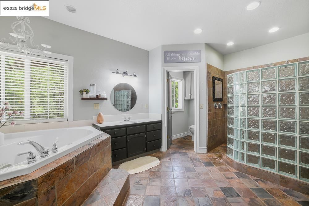 Detail Gallery Image 21 of 60 For 22987 Lazy Z Ln, Sonora,  CA 95370 - 3 Beds | 2/1 Baths