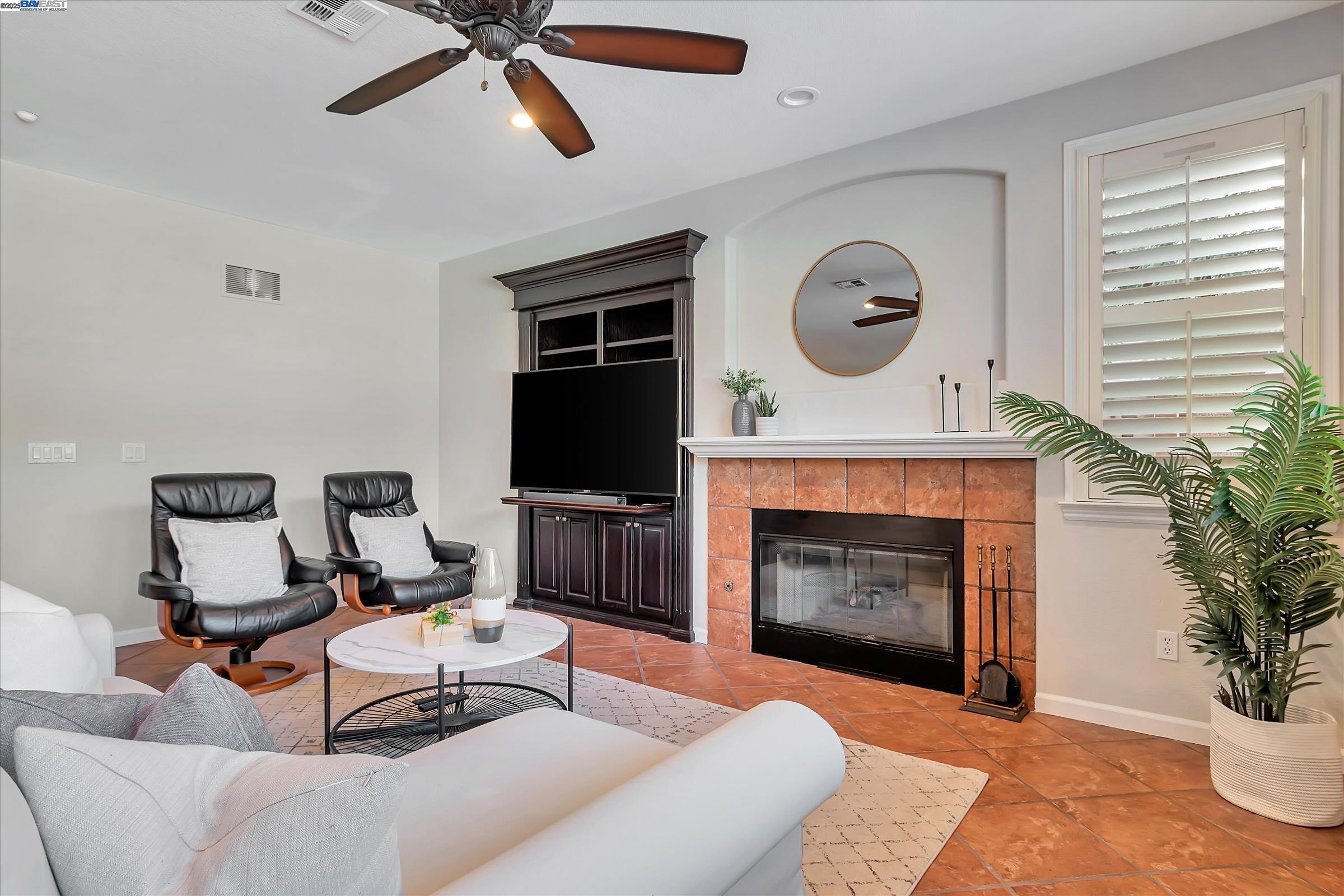Detail Gallery Image 14 of 46 For 1517 Rampart Way, Brentwood,  CA 94513 - 4 Beds | 3 Baths