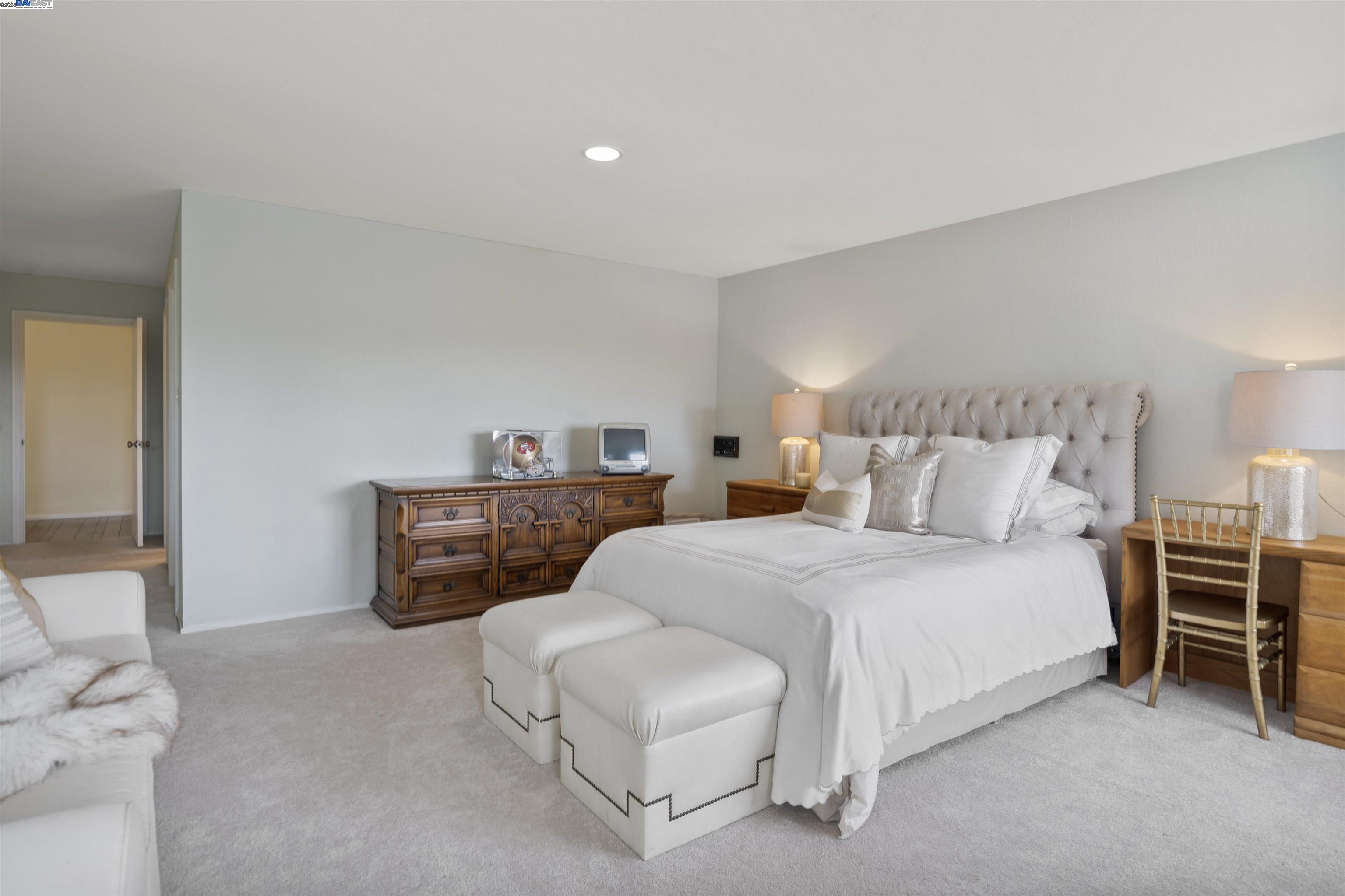 Detail Gallery Image 19 of 33 For 2266 9th Ave, San Francisco,  CA 94116 - 5 Beds | 3/1 Baths