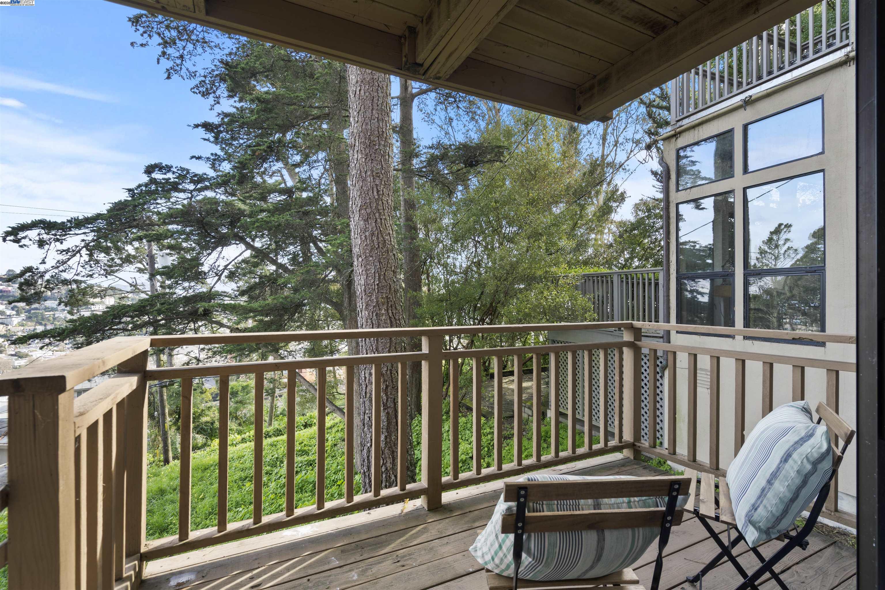 Detail Gallery Image 30 of 33 For 2266 9th Ave, San Francisco,  CA 94116 - 5 Beds | 3/1 Baths