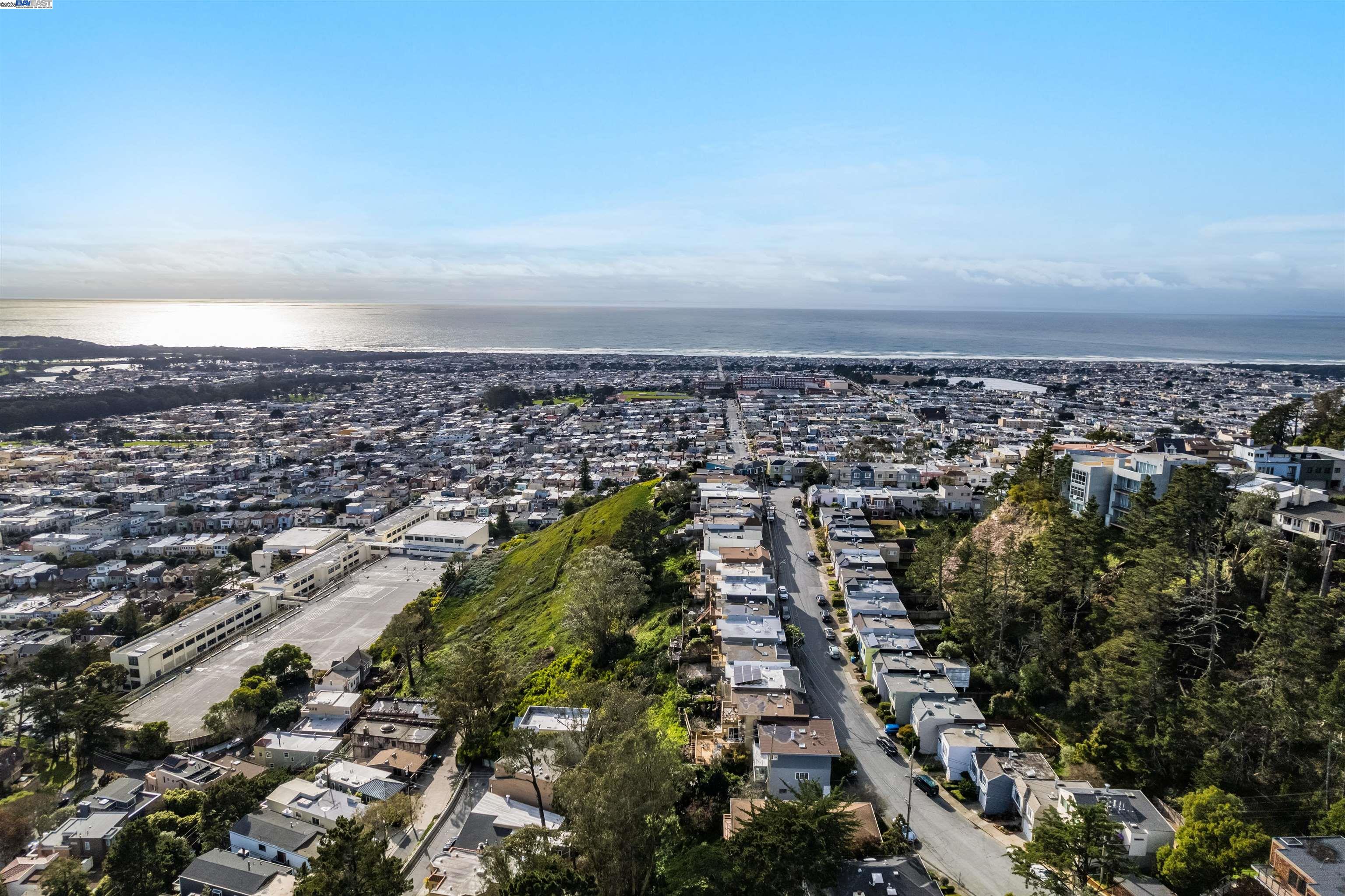 Detail Gallery Image 33 of 33 For 2266 9th Ave, San Francisco,  CA 94116 - 5 Beds | 3/1 Baths