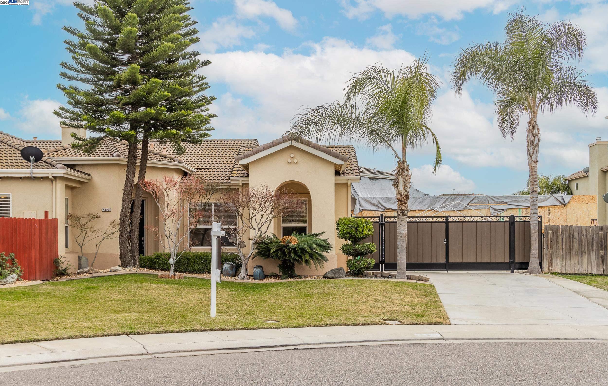 Detail Gallery Image 1 of 54 For 2324 San Marco Ct, Manteca,  CA 95337 - 4 Beds | 3 Baths