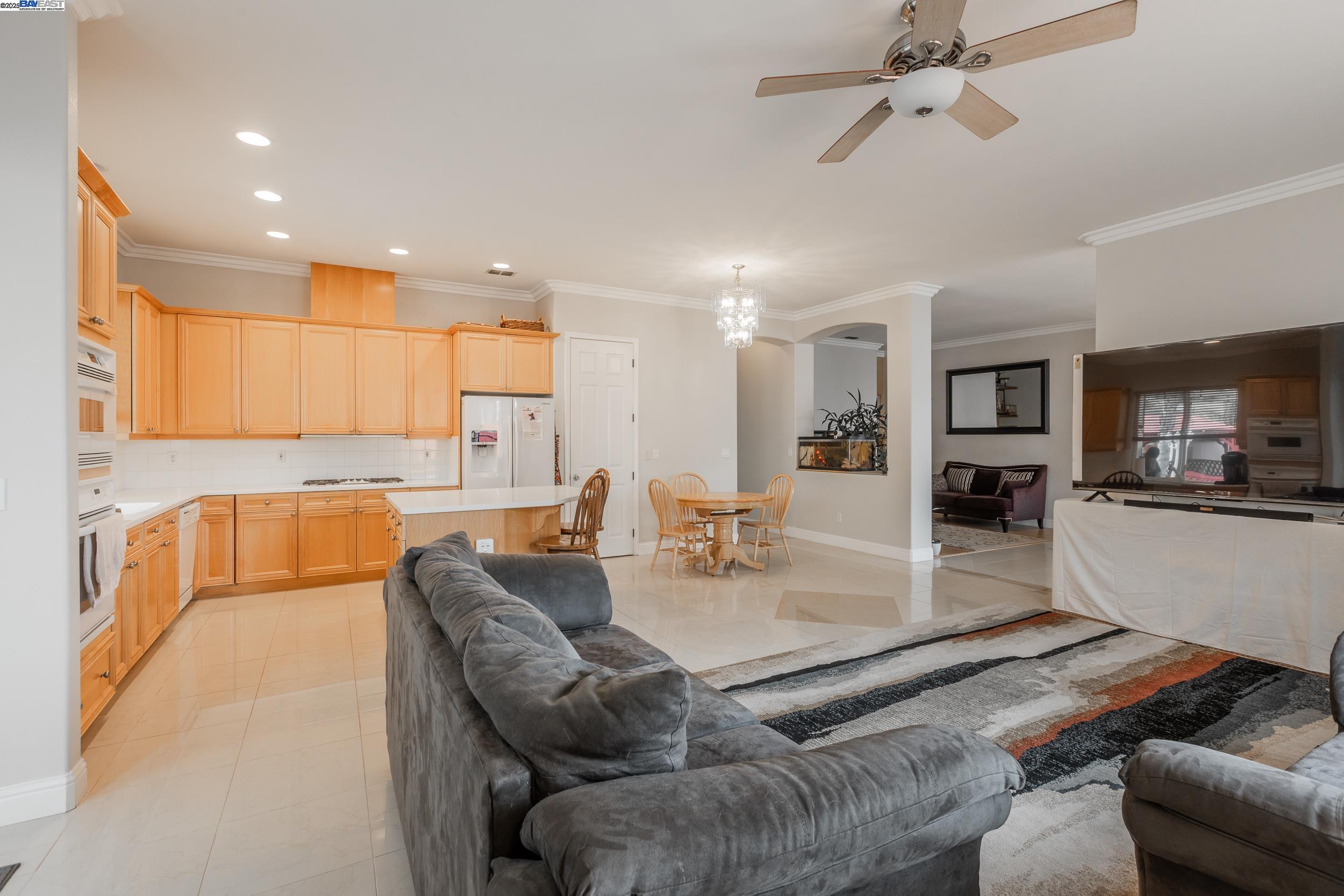 Detail Gallery Image 20 of 54 For 2324 San Marco Ct, Manteca,  CA 95337 - 4 Beds | 3 Baths