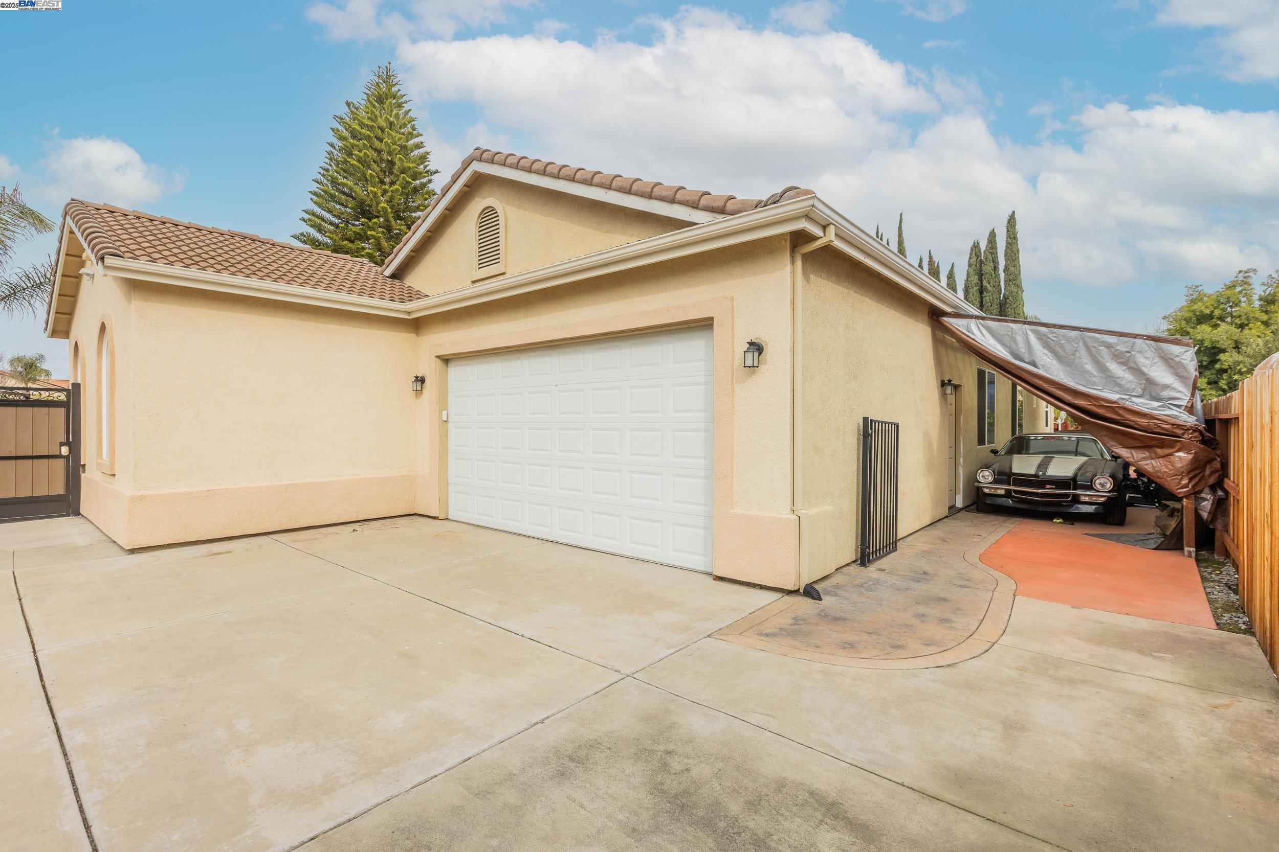 Detail Gallery Image 8 of 54 For 2324 San Marco Ct, Manteca,  CA 95337 - 4 Beds | 3 Baths